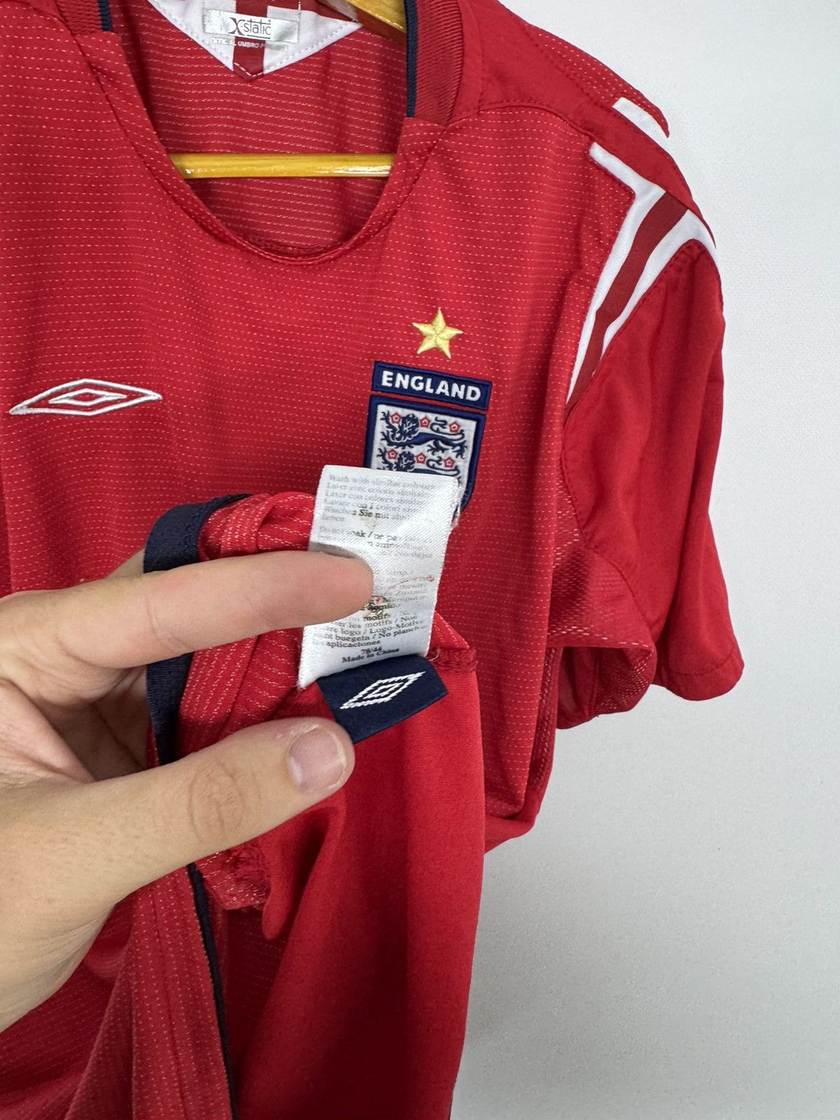 Umbro Vintage England football shirt 2004 Jersey Umbro Soccer Size US S / EU 44-46 / 1 - 10 Thumbnail