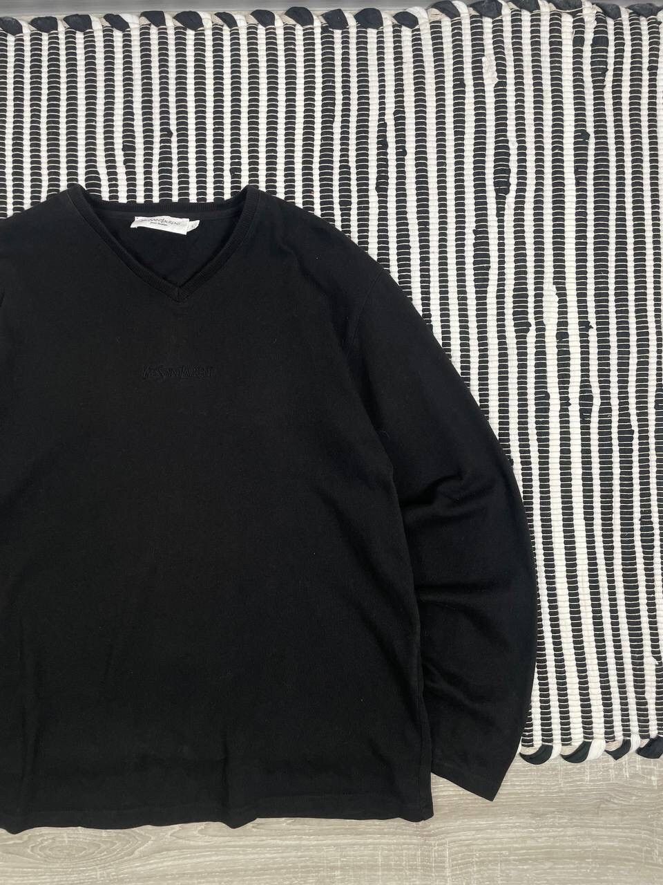 Yves Saint Laurent Vintage Yves Saint Laurent Logo V Neck Long Sleeve Shirt Y2K Size US L / EU 52-54 / 3 - 3 Thumbnail