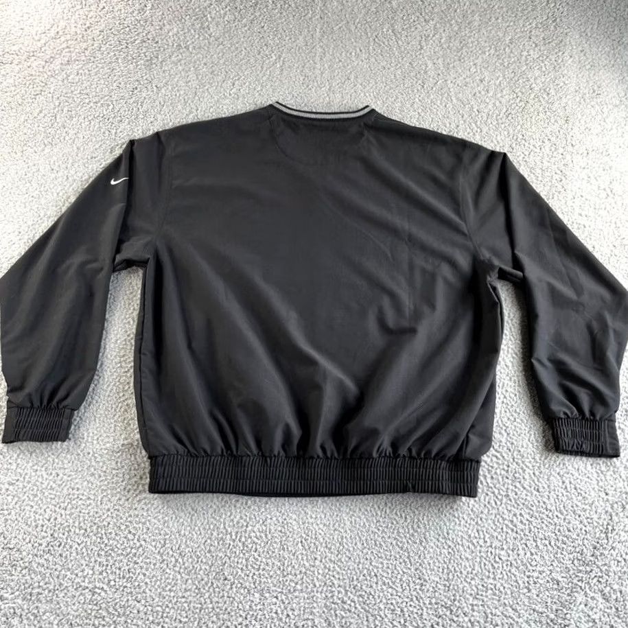 Nike VINTAGE Nike Jacket Mens Large Black Windbreaker Golf Outdoors Pullover Zip Pockets Logo Run Sports Athleisure Casual 90s Mens Size US L / EU 52-54 / 3 - 2 Thumbnail