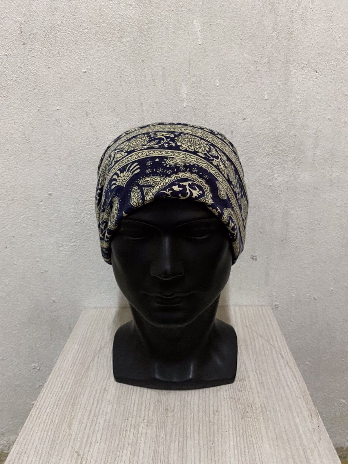 Japanese Brand Japanese Brand Rare Design Beanie Hat Size ONE SIZE - 2 Thumbnail