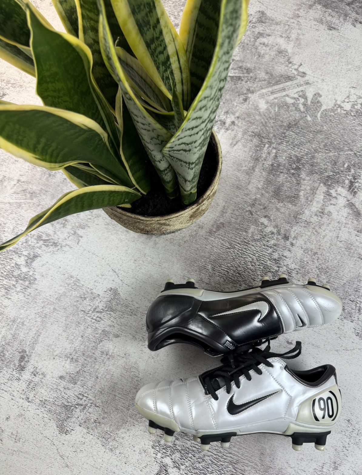 Nike Nike Air Zoom III Total 90 US 5,5Y Metallic Soccer Football EU 38 Boots Shoes Size US 5.5 / EU 38 - 1 Thumbnail