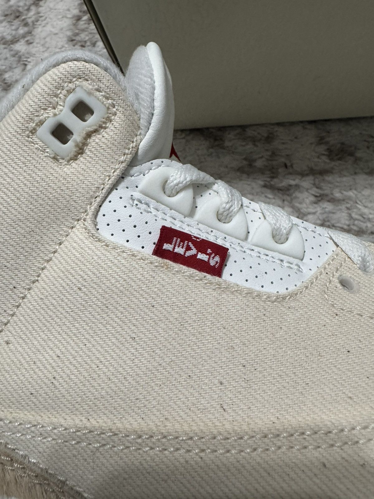 Jordan Brand × Levi's Levi’s x Air Jordan 3 Retro (Lunar New Year) Size US 10.5 / EU 43-44 - 9 Thumbnail