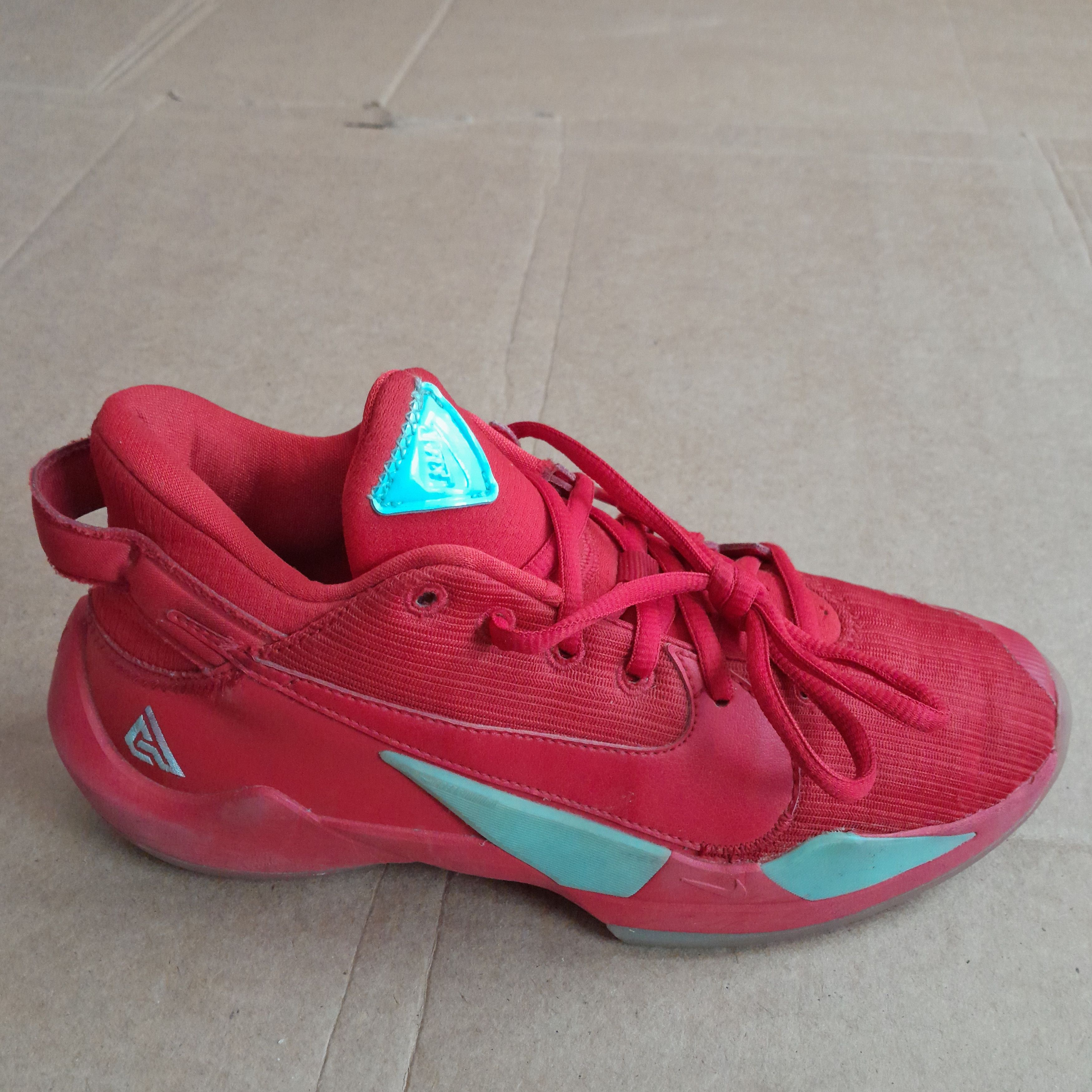 Jordan Brand Nike Zoom Freak 2 (GS) Red CN8574-605 Youth 6.5 Women’s 8 Size US 8 / IT 38 - 2 Thumbnail