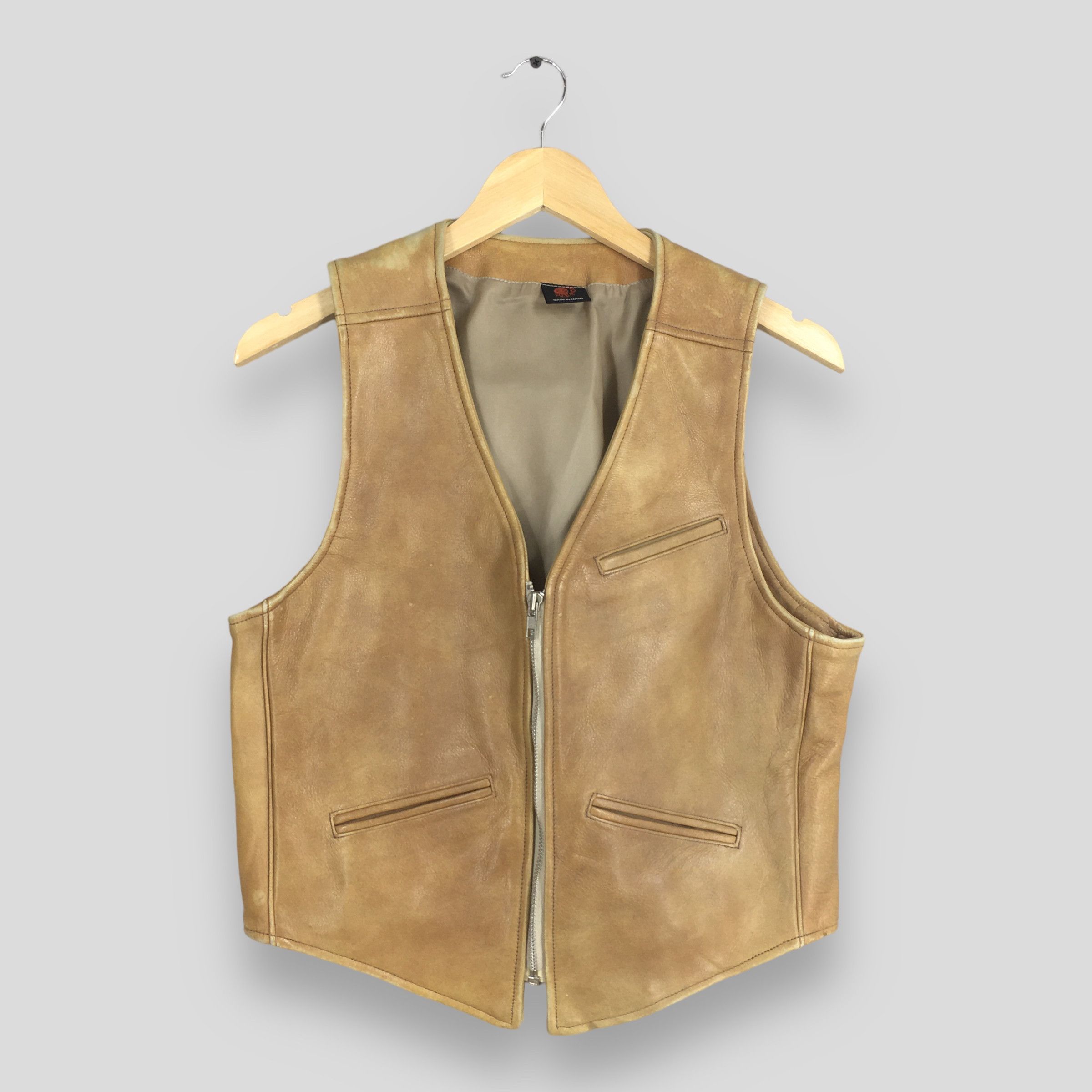 image of Kmrii x Momotaro Vintage Red Moon Leather Vest Jacket Large in Beige, Men's