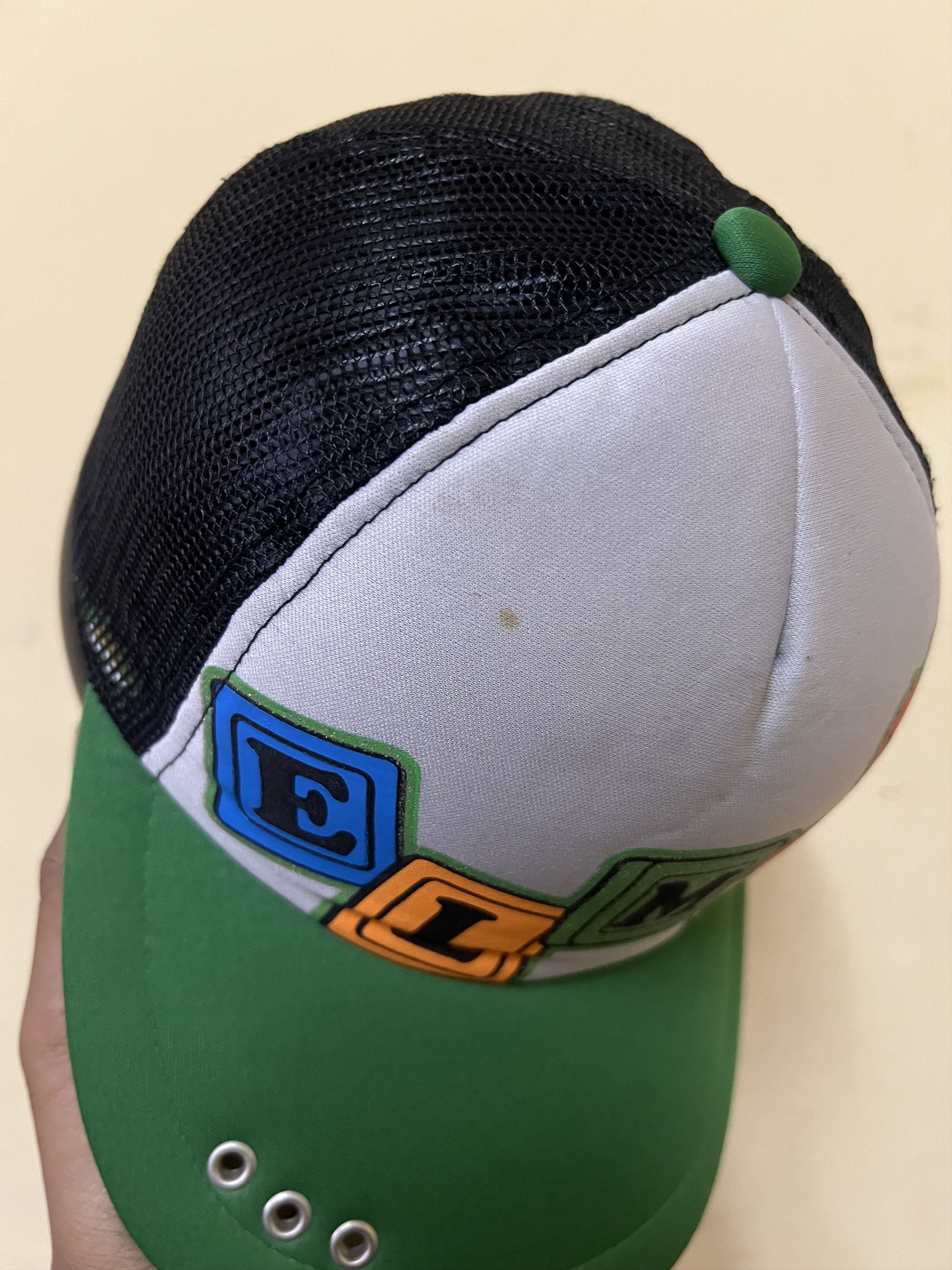 Hat Club Y2K Elmo Sesame Street 2005 Trucker hat Size ONE SIZE - 7 Thumbnail