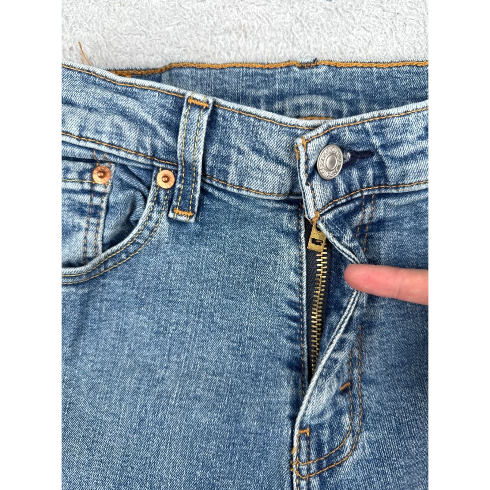 Levi's Levis Shorts Women 30 Blue Cut Off 511 Medium Wash Cotton Blend Zip Fly 27x9 Size 30" / US 8 / IT 44 - 6 Thumbnail