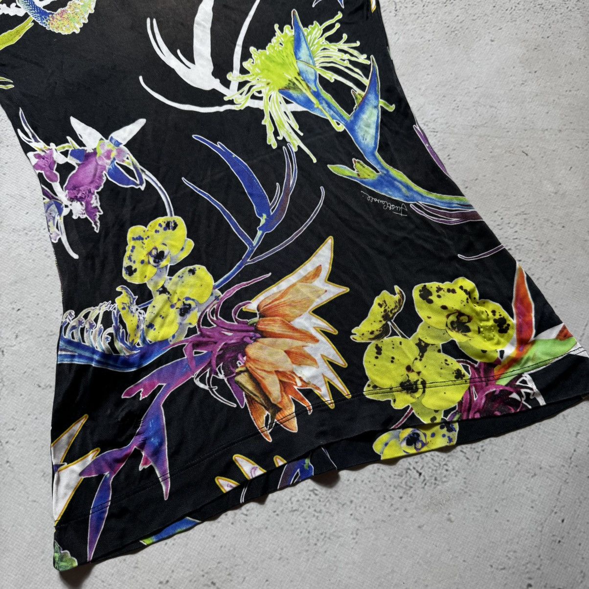 Just Cavalli luxury flowers t shirt just cavalli roberto cavalli Size M / US 6-8 / IT 42-44 - 11 Thumbnail