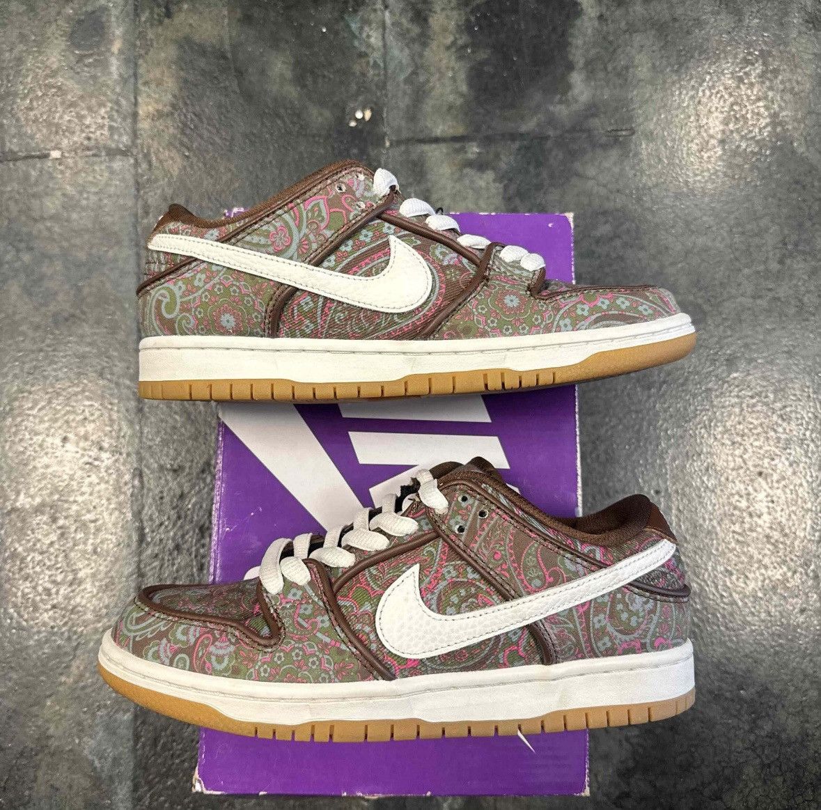 Nike SB Dunk Low SB Paisley Size US 5.5 / EU 38 - 1 Thumbnail