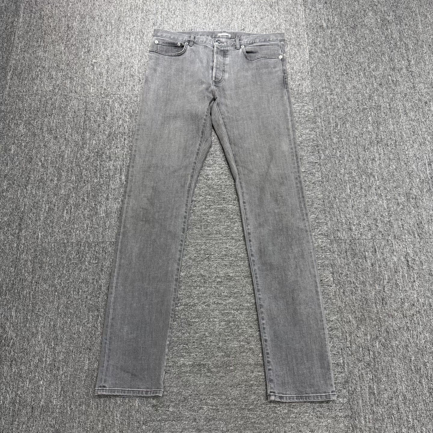 Dior Dior Vintage Washed Denim Jeans Size 33. Size US 33 - 1 Thumbnail