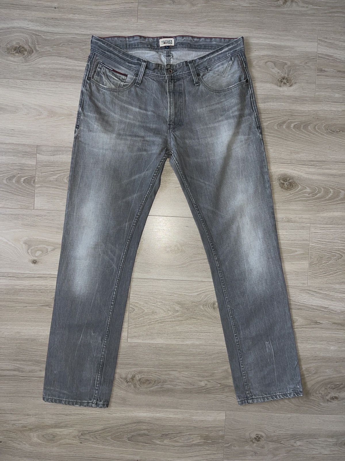 Tommy Hilfiger Vintage tommy hilfiger jeans blue denim 34/32 Size US 34 / EU 50 - 1 Thumbnail