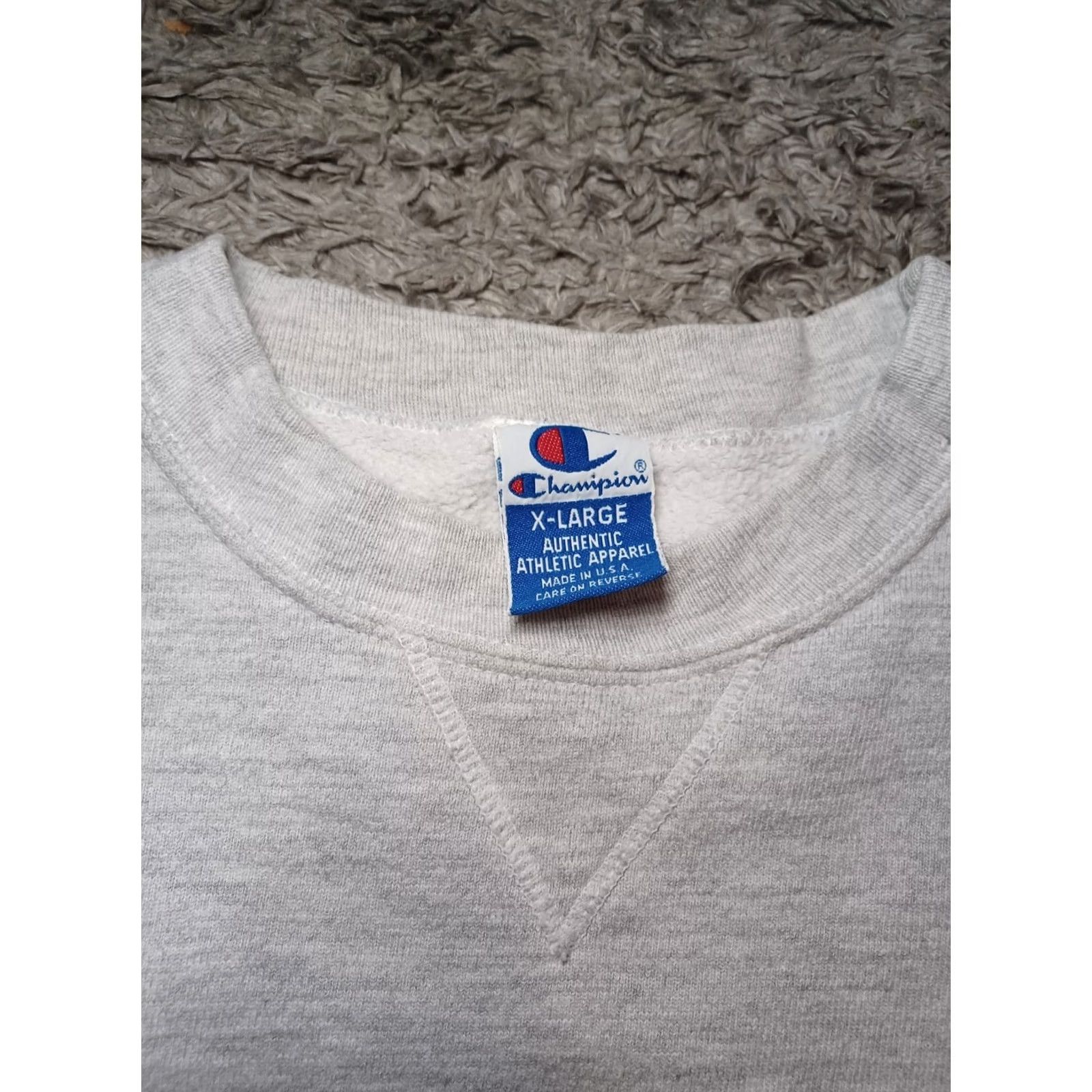 Champion VINTAGE Champion Sweatshirt Crewneck Gray Embroidered Spellout XL Men 90s 80s reverse weave Size US XL / EU 56 / 4 - 3 Thumbnail