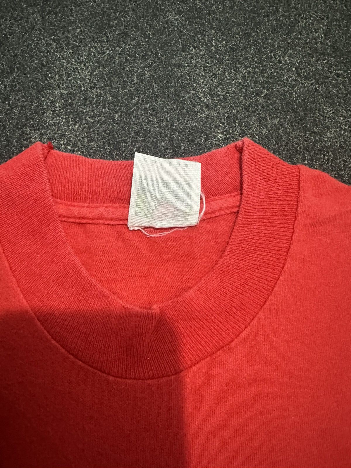 Fruit Of The Loom Vintage globe music delivery tshirt Size US M / EU 48-50 / 2 - 4 Thumbnail