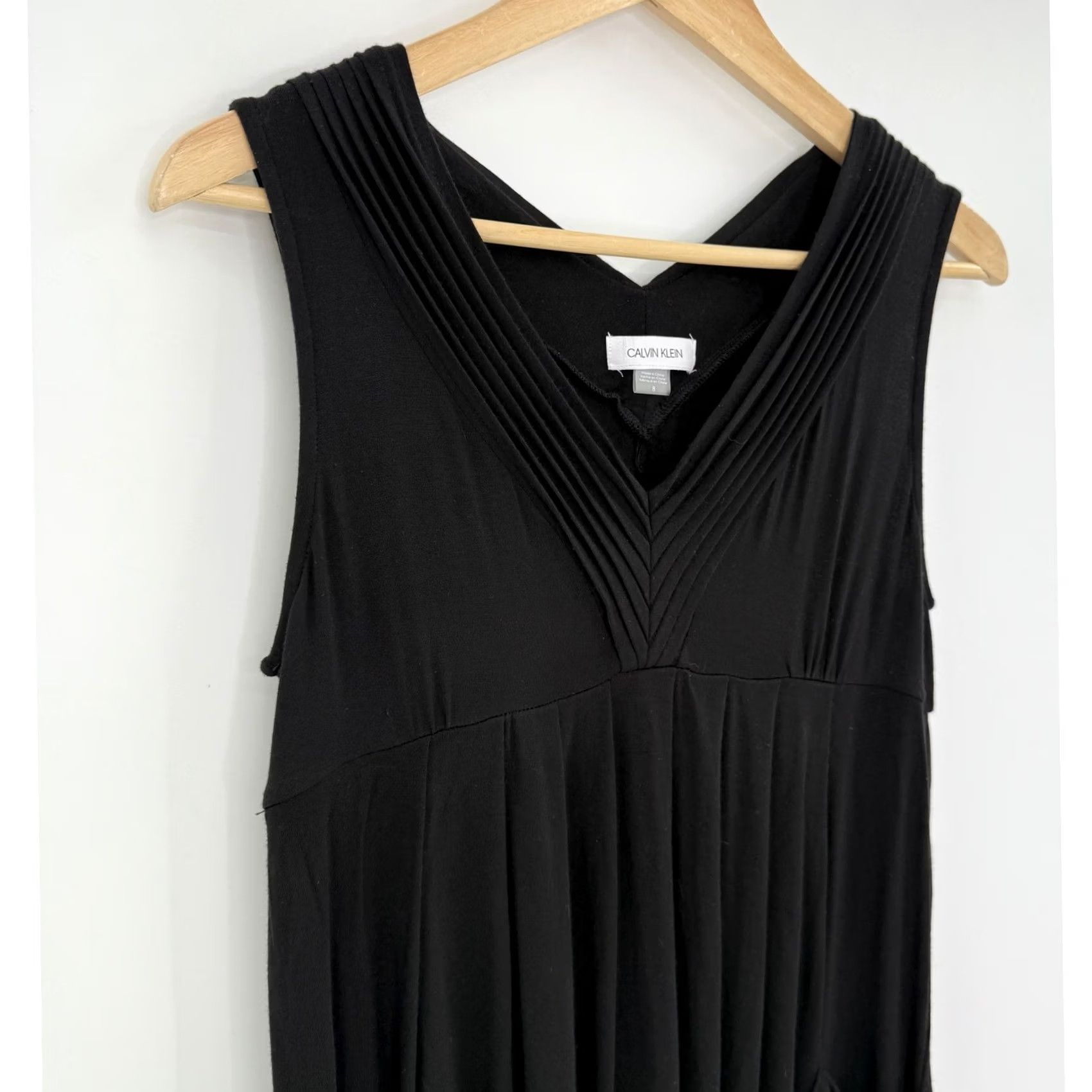 sapphire blue bridesmaid dresses Zapakasa Women White Floral A-Line Sweep Train Wedding Dress Spaghetti Straps Tulle Backless Bridal Shower Dress Inspired by couture craftsmanship colour: black-and-white-polka-dot-wrap-over-top-frill-hem-midi-dress Size:M - Made to Order Groovy Stripes Maxi Dress