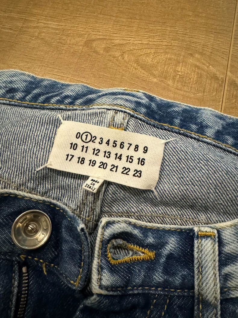 Maison Margiela Maison Margiela Popular low-waisted straight jeans 2504-Nex Size 24" / US 00 / IT 34 - 3 Thumbnail