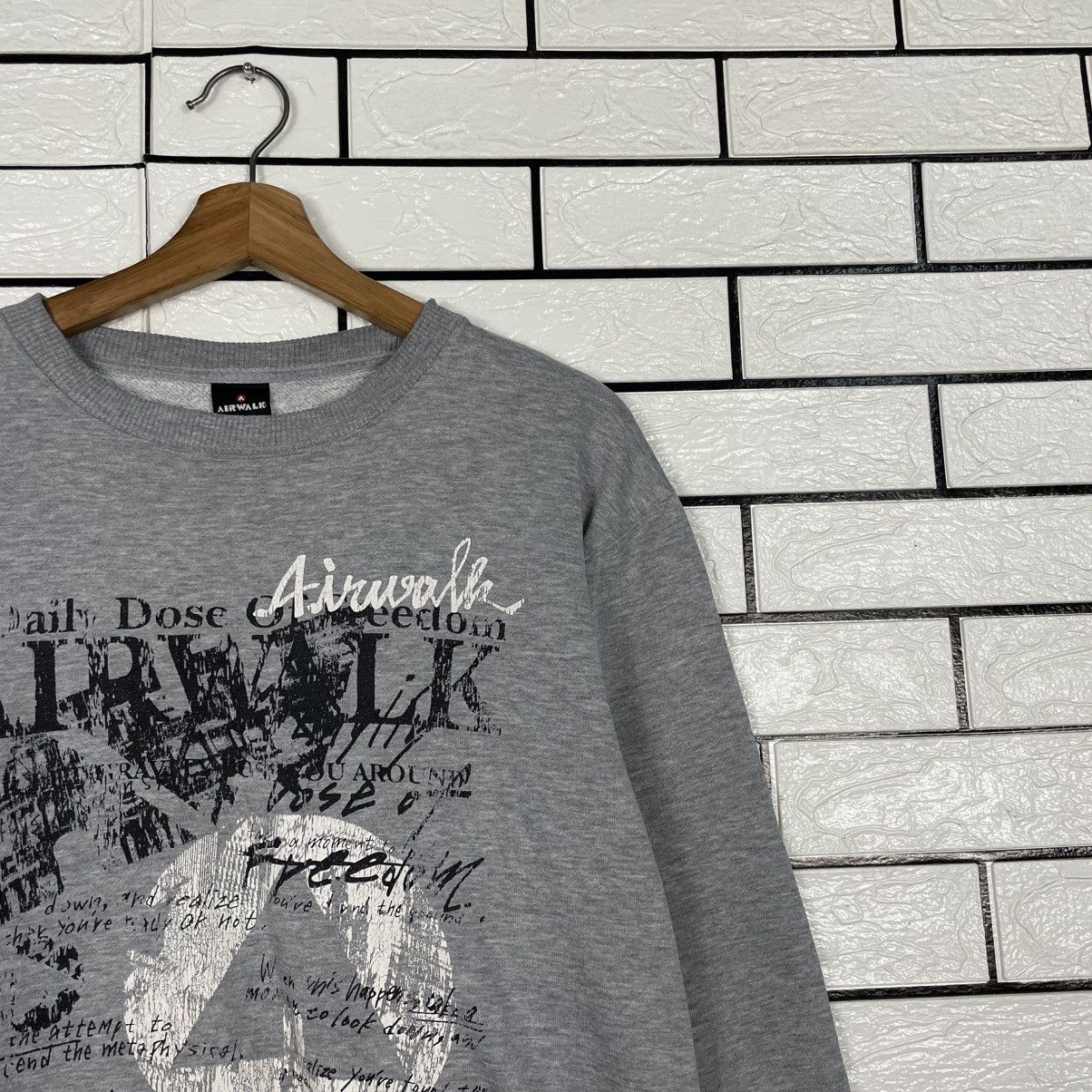 Airwalk Airwalk Big Print Gray Sweatshirt Size US M / EU 48-50 / 2 - 5 Thumbnail