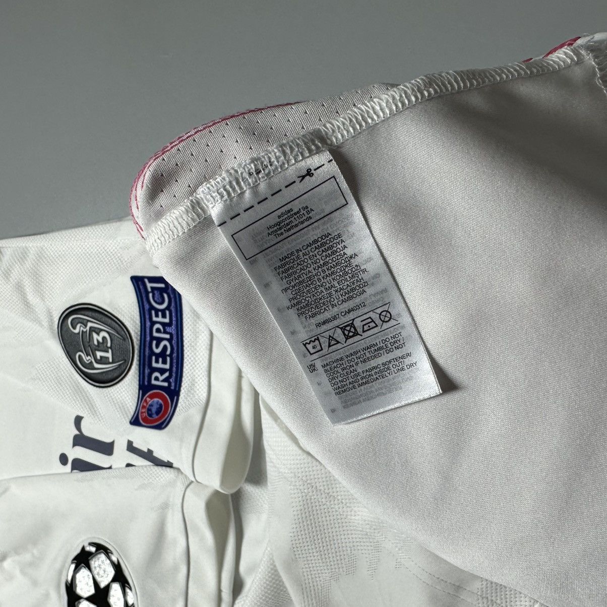 Vintage REAL MADRID ADIDAS 2020/2021 FOOTBALL HOME JERSEY #8 KROOS Size US M / EU 48-50 / 2 - 12 Thumbnail