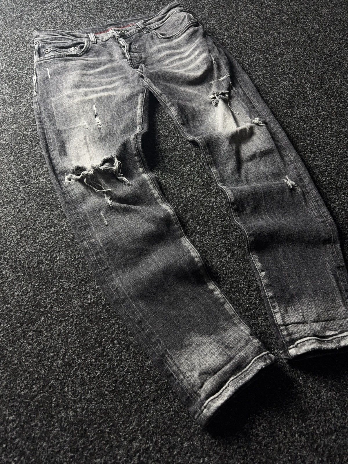 Dsquared2 Luxury Dsquared2 Distressed Gray Denim Jeans Made in Italy Size US 32 / EU 48 - 2 Thumbnail