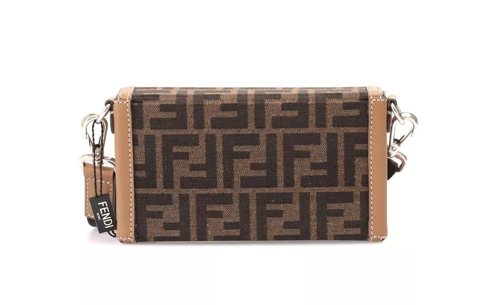 Fendi o1s1wg111224 Size: OS / Baguette Soft Trunk Phone Pouch Size ONE SIZE - 3 Thumbnail