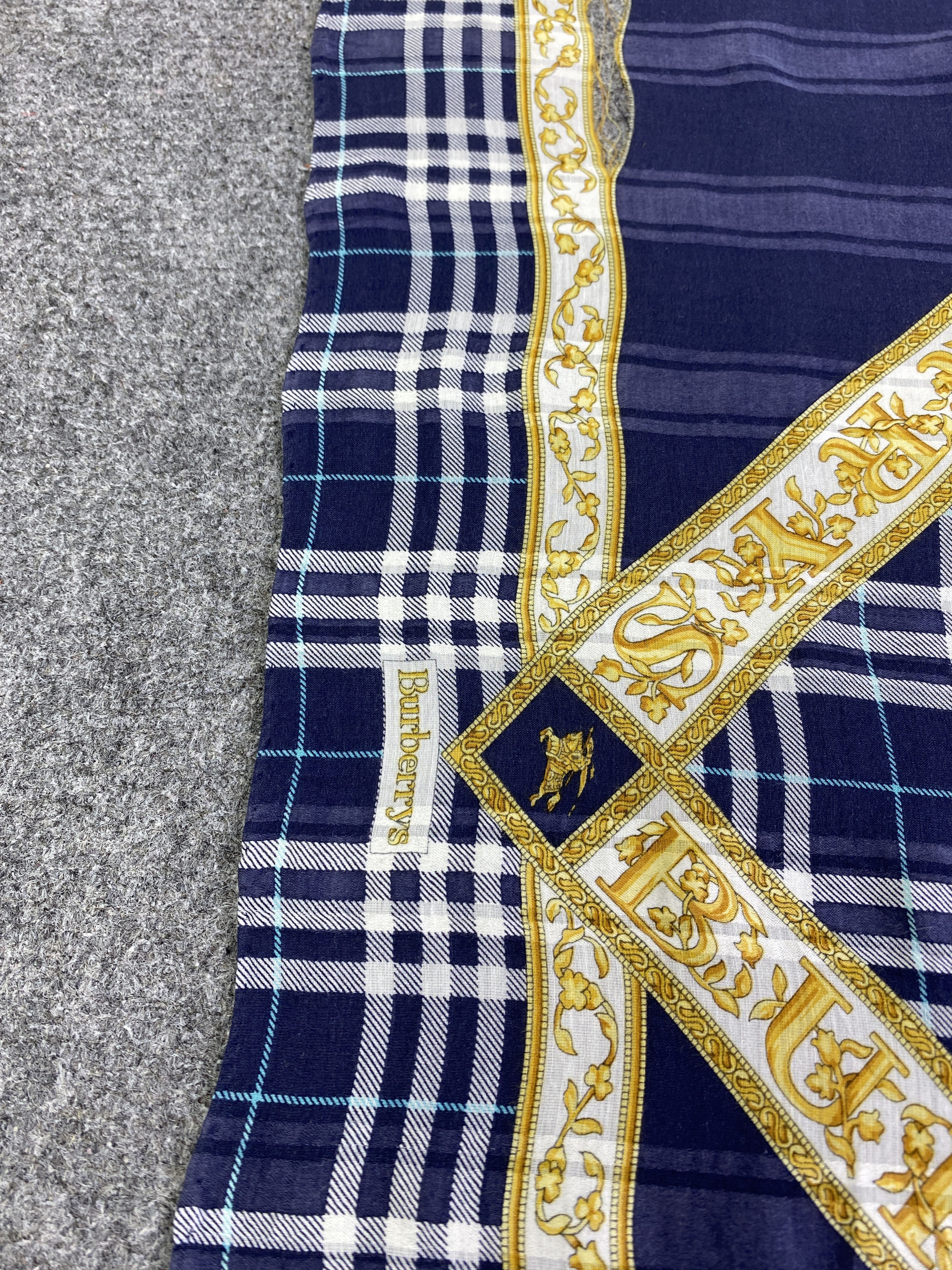 Burberry Vintage Burberry Handkerchief / Neckerchief HKC1066 Size ONE SIZE - 7 Thumbnail