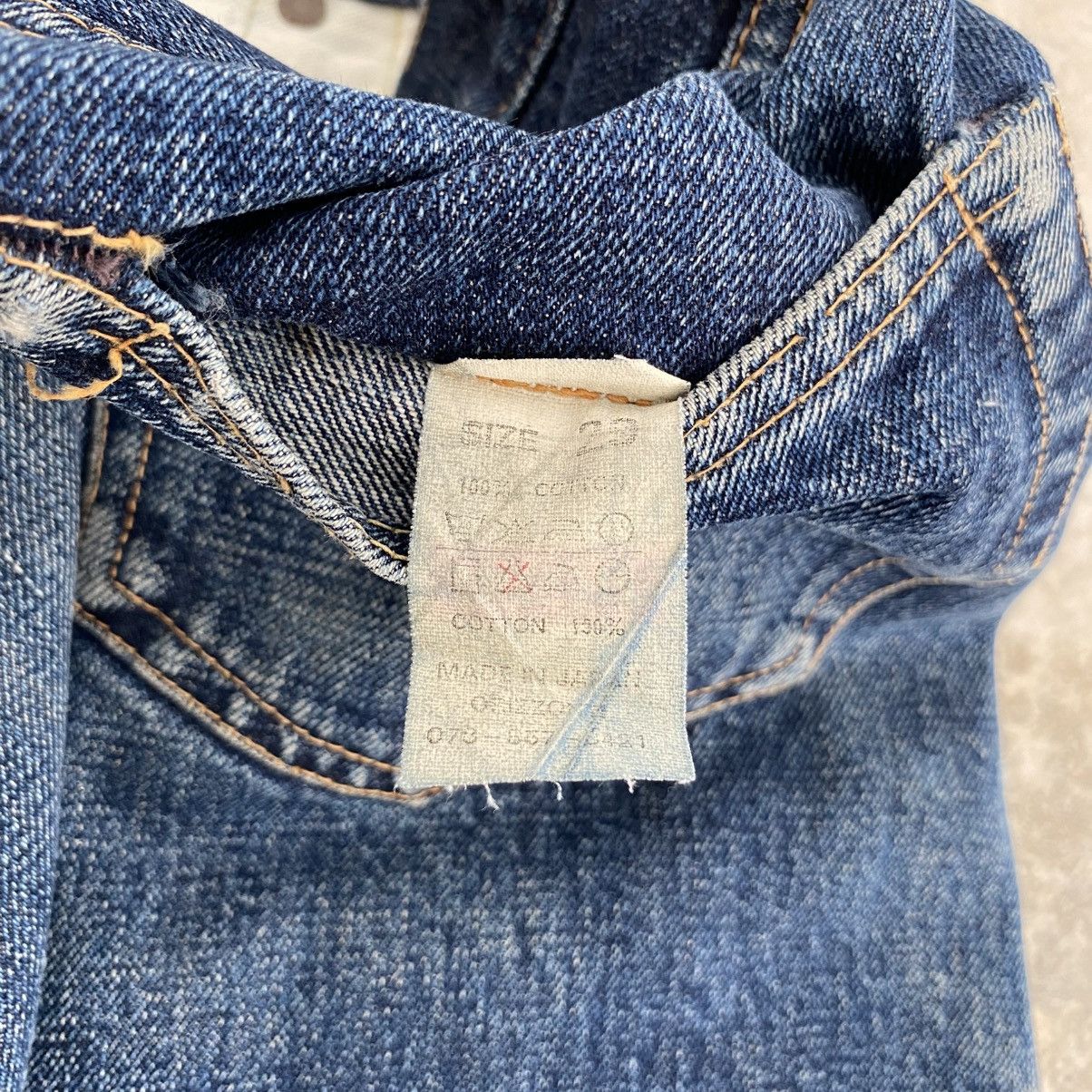 Denime Vintage 90’s Denime Faded Blue Distressed Selvedge Jeans Size US 29 - 16 Thumbnail