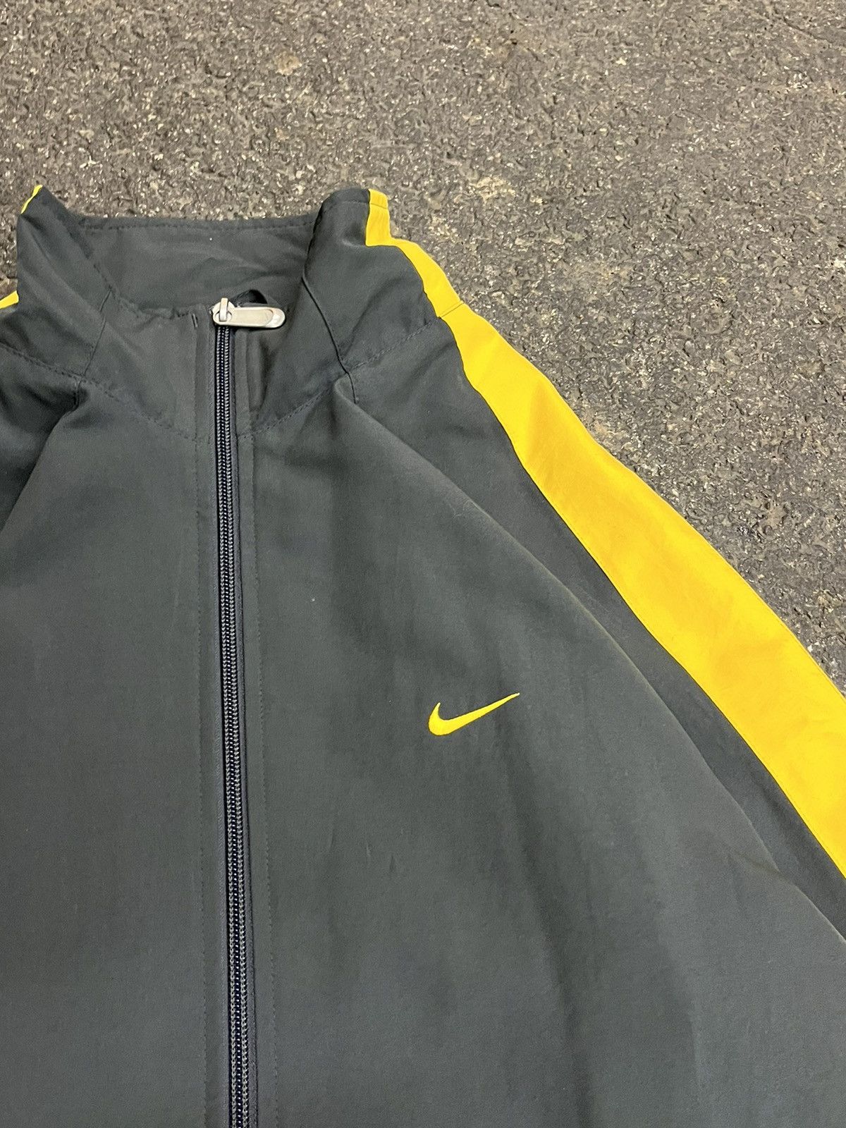 Nike × Vintage Nike zip up track jacket y2k hype sporty vintage streetwear Size US L / EU 52-54 / 3 - 6 Thumbnail