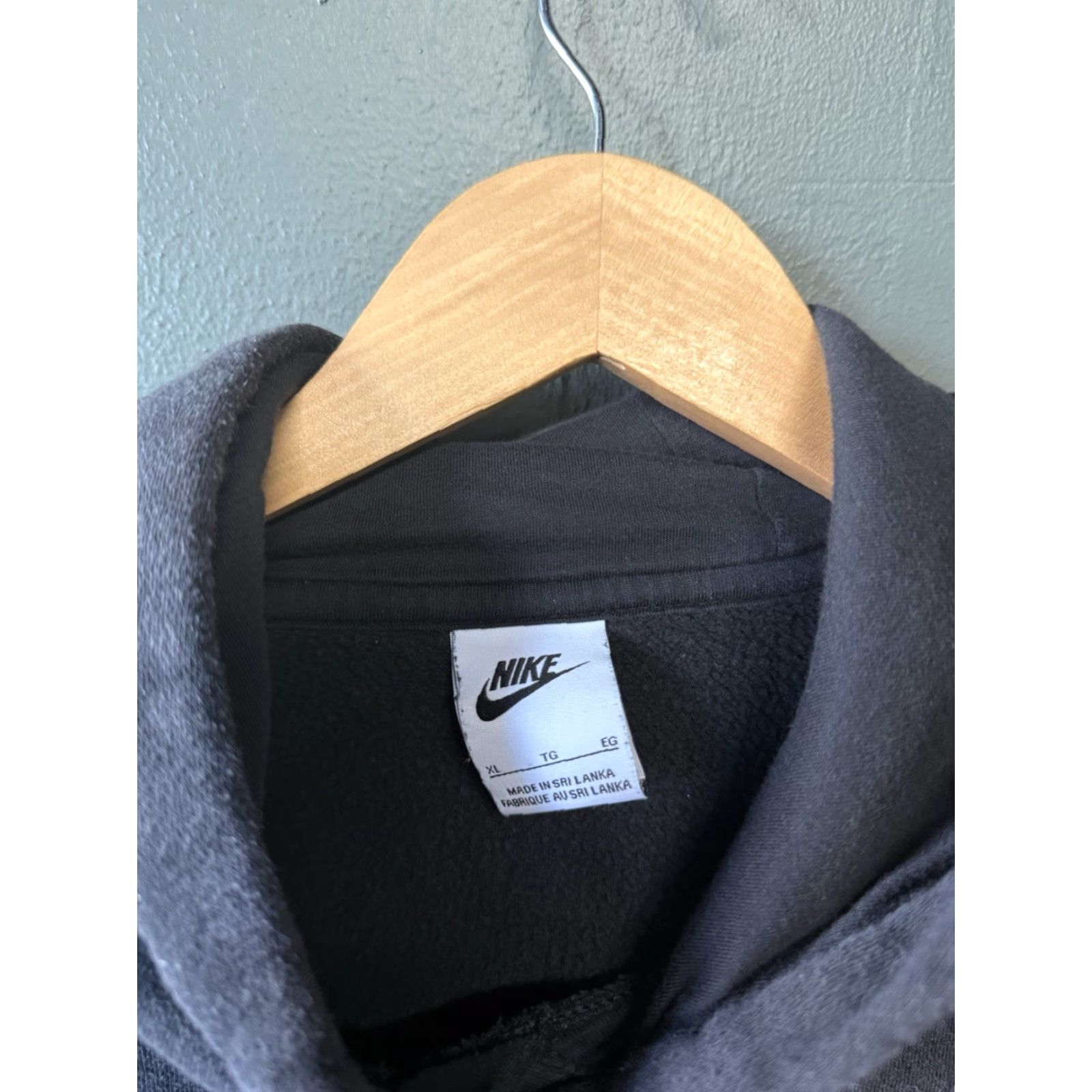 Nike Nike Sportswear Sweatshirt Hoodie Pullover Mens XL Black Size US XL / EU 56 / 4 - 3 Thumbnail