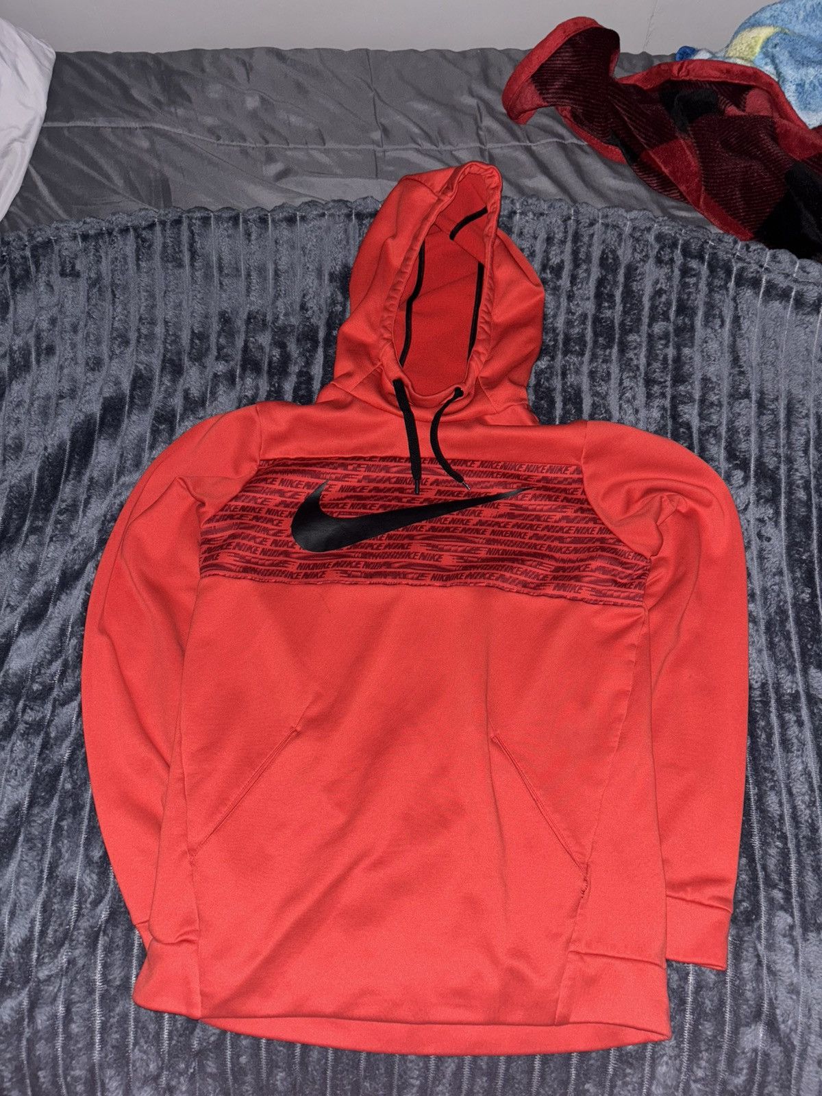 Nike Nike Dri-Fit Sweatshirt (BRIGHT RED) Size US S / EU 44-46 / 1 - 1 Thumbnail