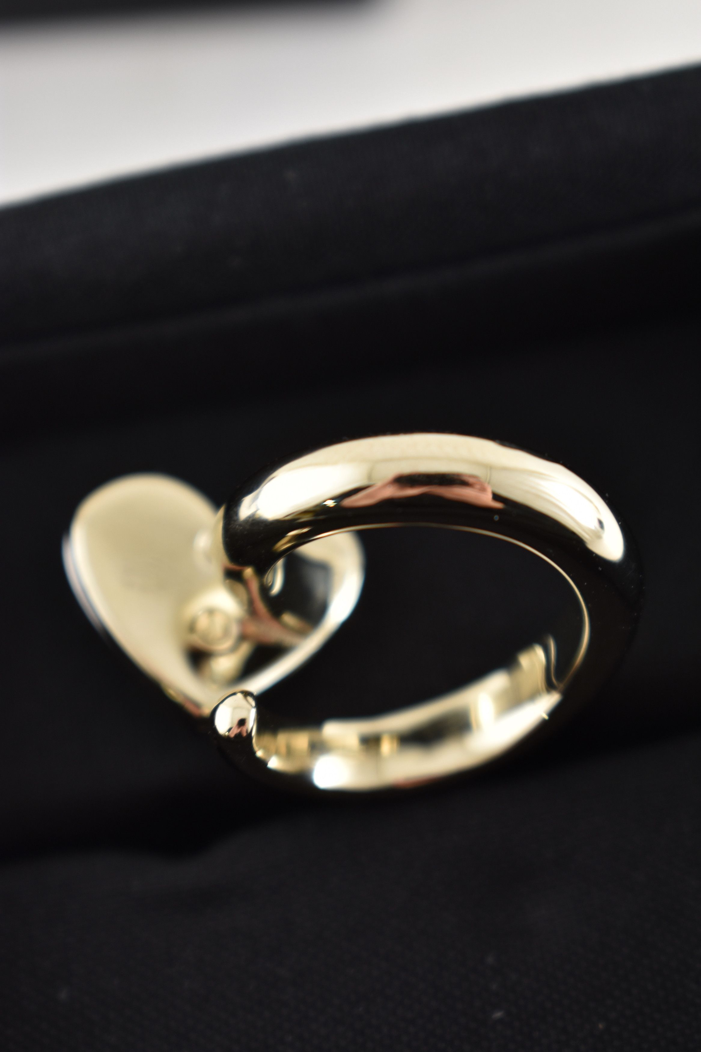 Chanel Chanel 26P Silver Gold Crystal Heart CC Logo Spiral Ring 52 Size ONE SIZE - 16 Thumbnail