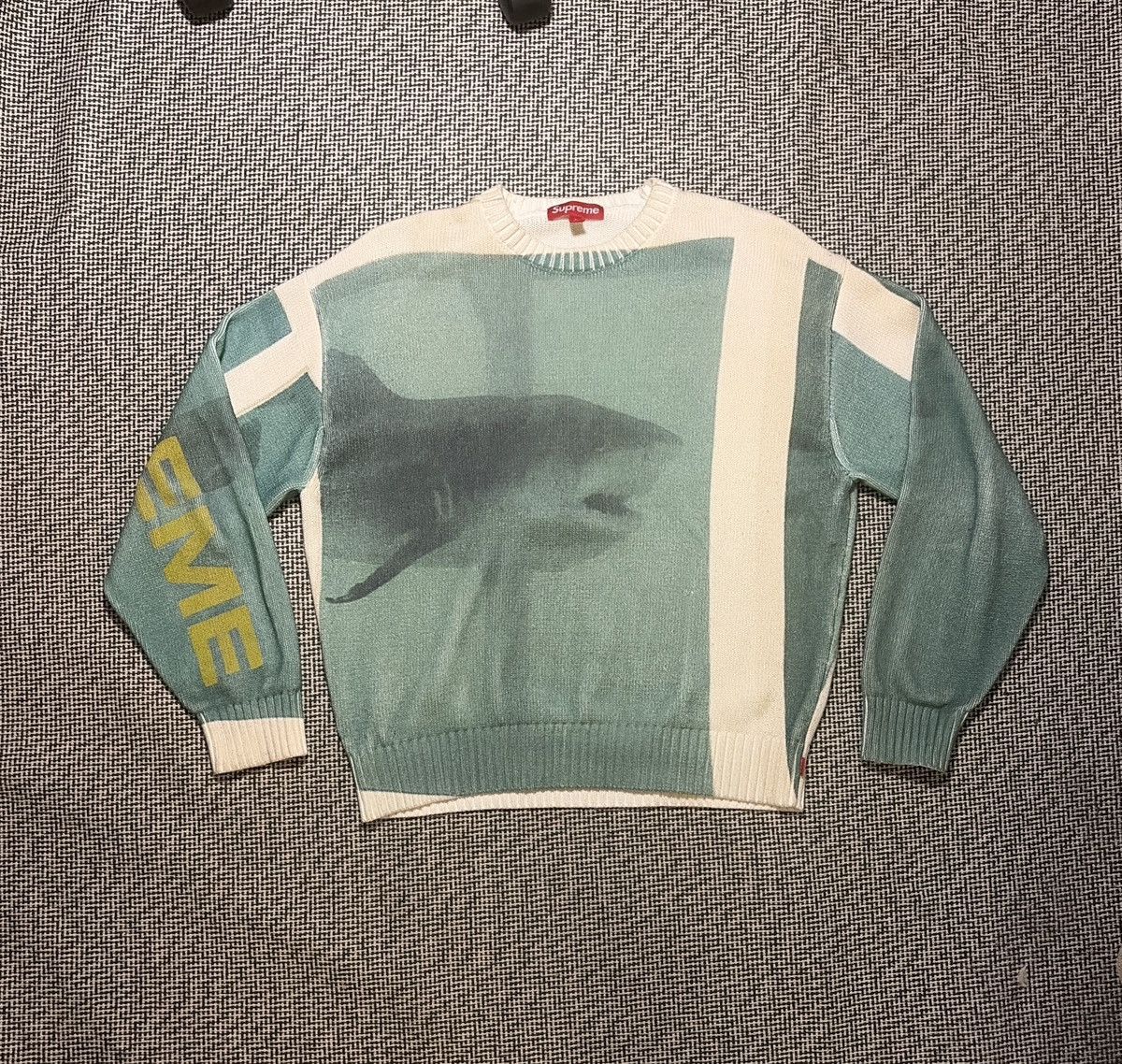 Supreme Supreme FW23 Blurred Logo Sweater Blue/Pink/White | Grailed