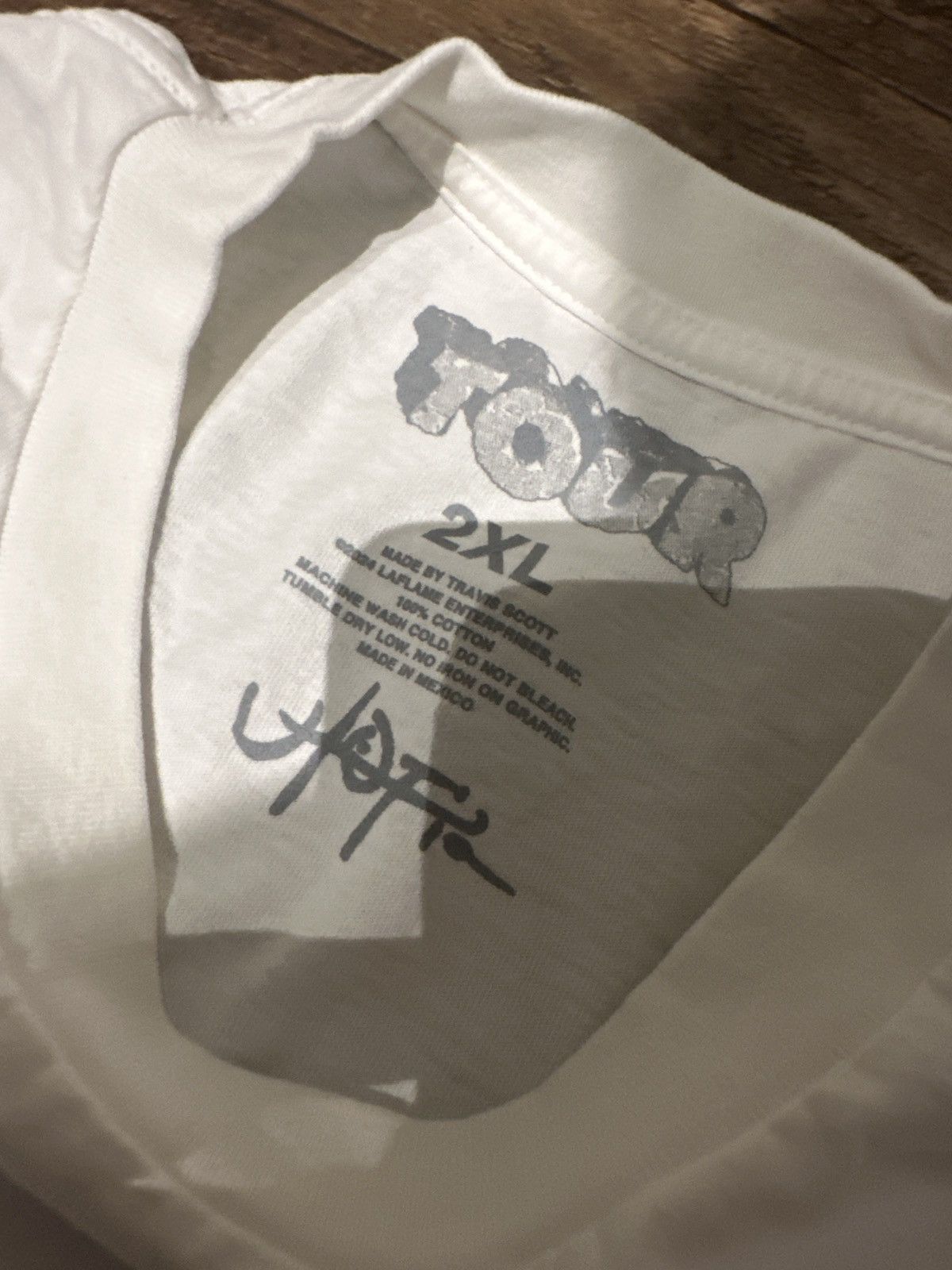 Travis Scott Travis Scott Utopia MetLife White Tournee Tee XXL Size US XXL / EU 58 / 5 - 5 Thumbnail