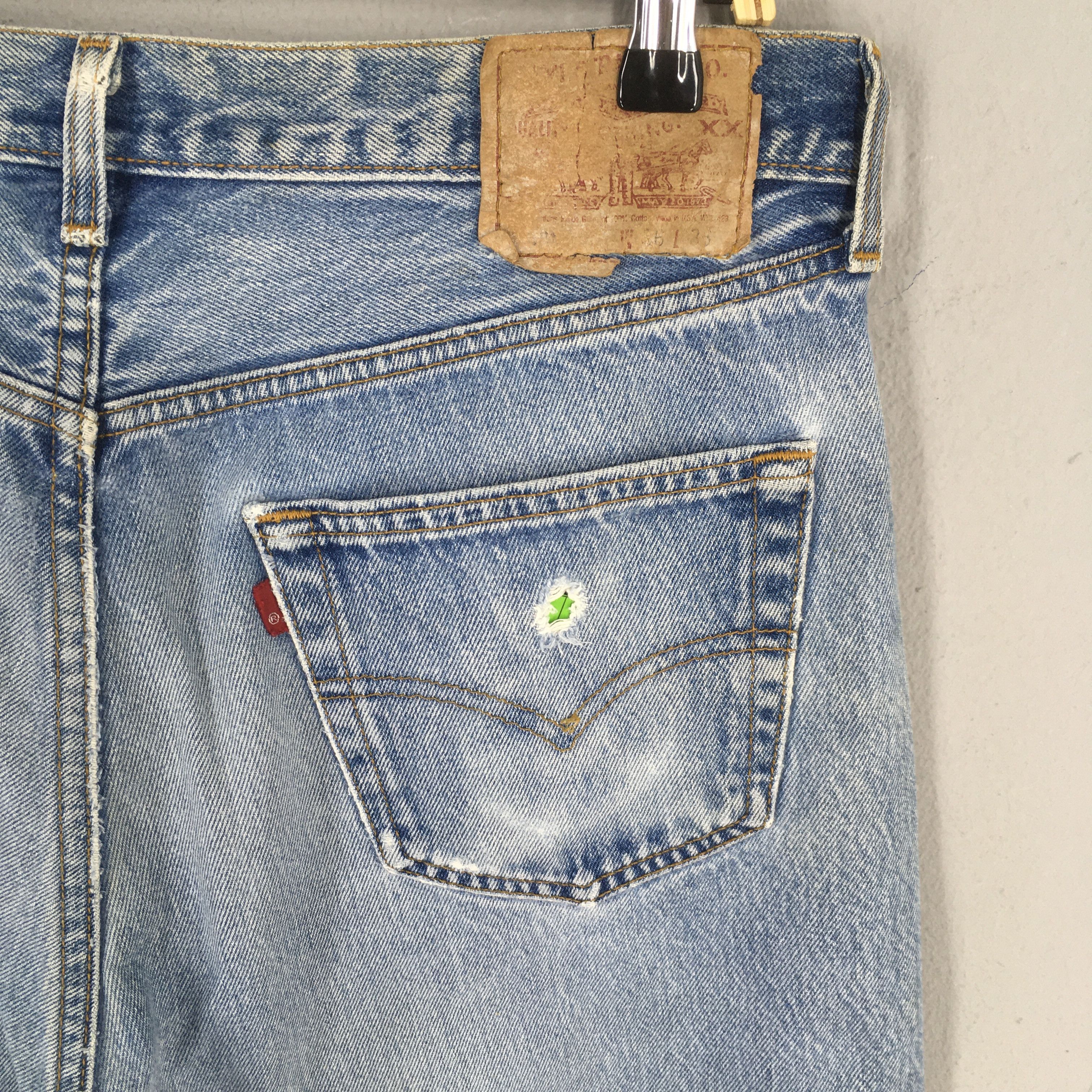 Size 32x32 Vintage 1990s Levi's 501 Faded Blue Jeans