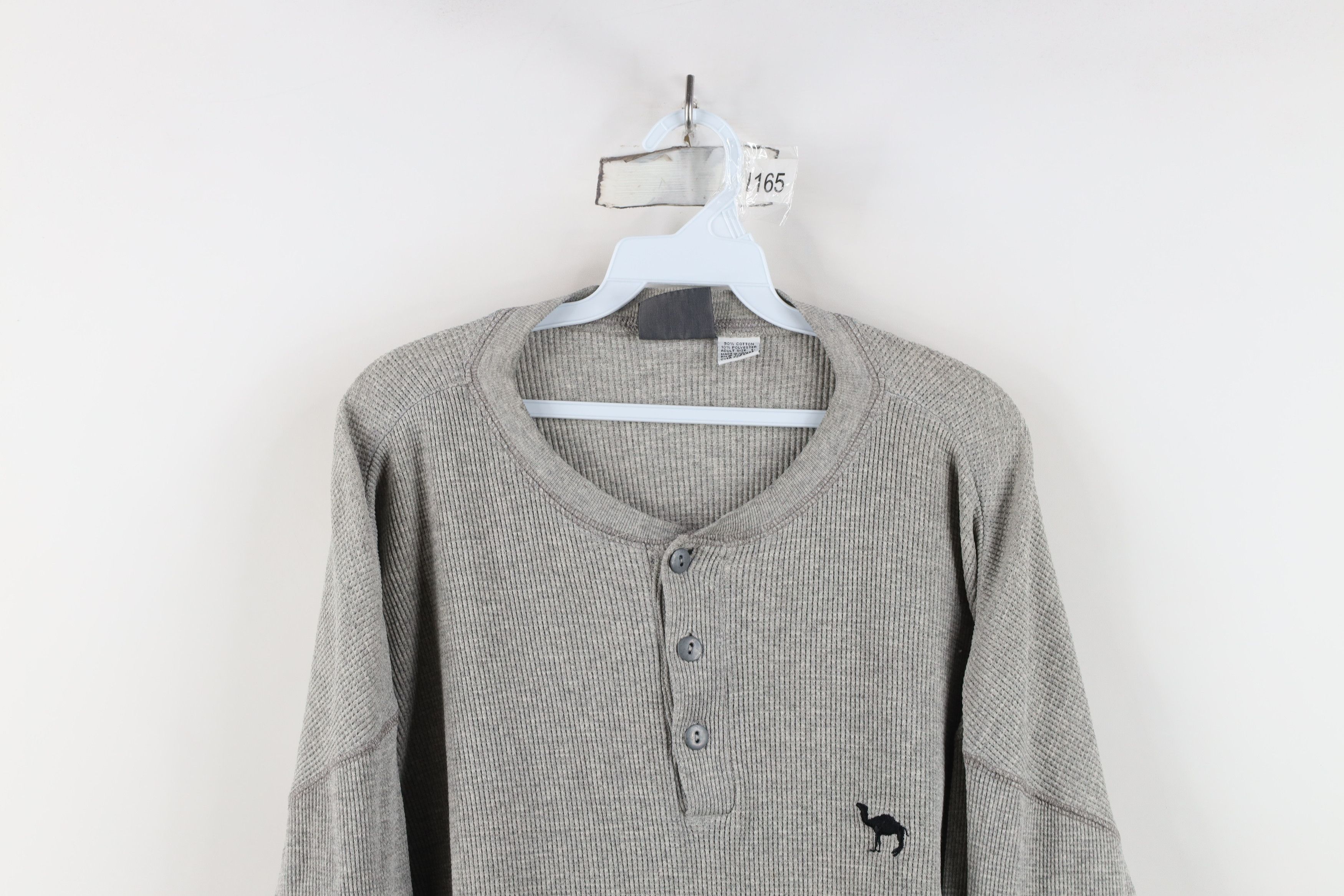 Vintage Vintage 90s Camel Cigarettes Waffle Knit Henley T-Shirt Size US L / EU 52-54 / 3 - 2 Thumbnail
