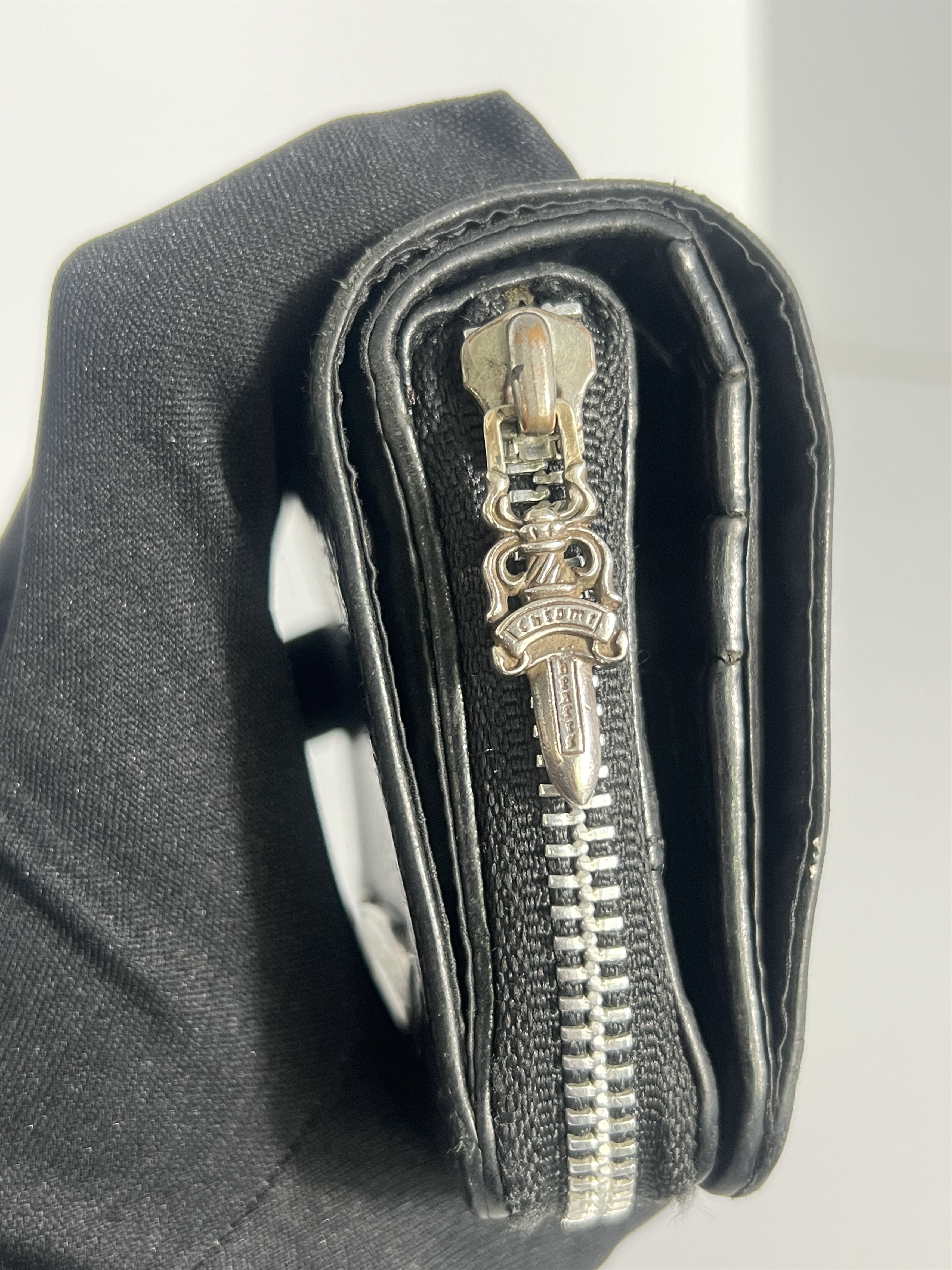 Chrome Hearts Chrome Hearts Square Scroll Logo Zip Bill Wallet Black Size ONE SIZE - 5 Thumbnail