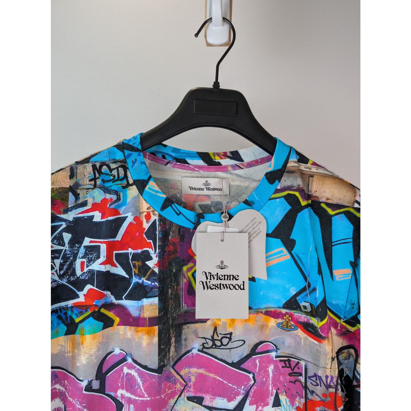 Vivienne Westwood o1rshd1 Classic Graffiti Print T-Shirt in Multiolor Size US XL / EU 56 / 4 - 7 Thumbnail