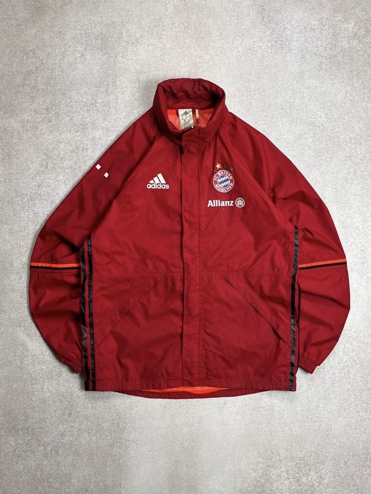 Adidas × Vintage Vintage Adidas FC Bayern Munchen Nylon Soccer Jacket M Size US M / EU 48-50 / 2 - 2 Thumbnail