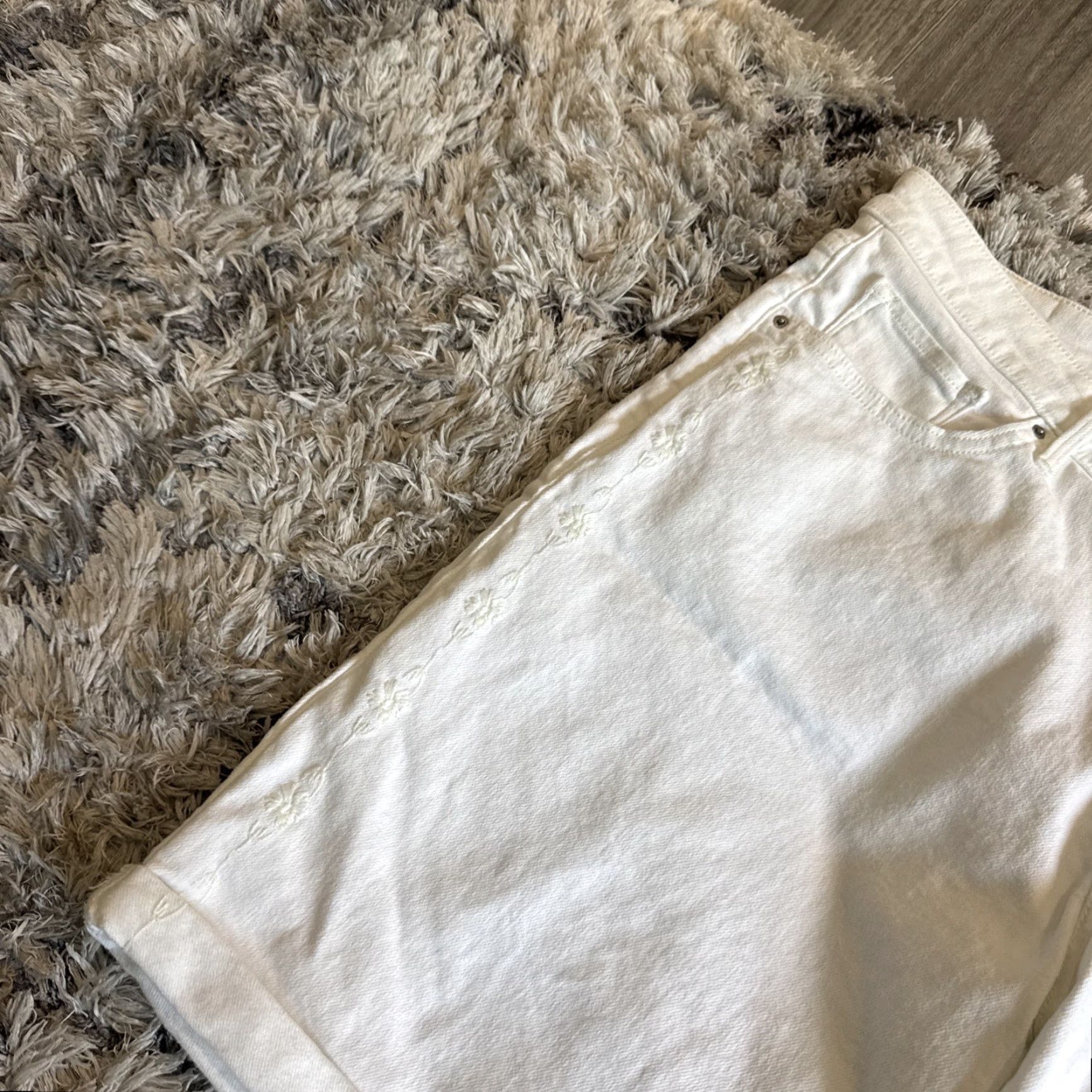 Levi's VINTAGE Levi's Bermuda Short Jorts White Women 22W Shorts Size 40" / US 18 - 3 Thumbnail