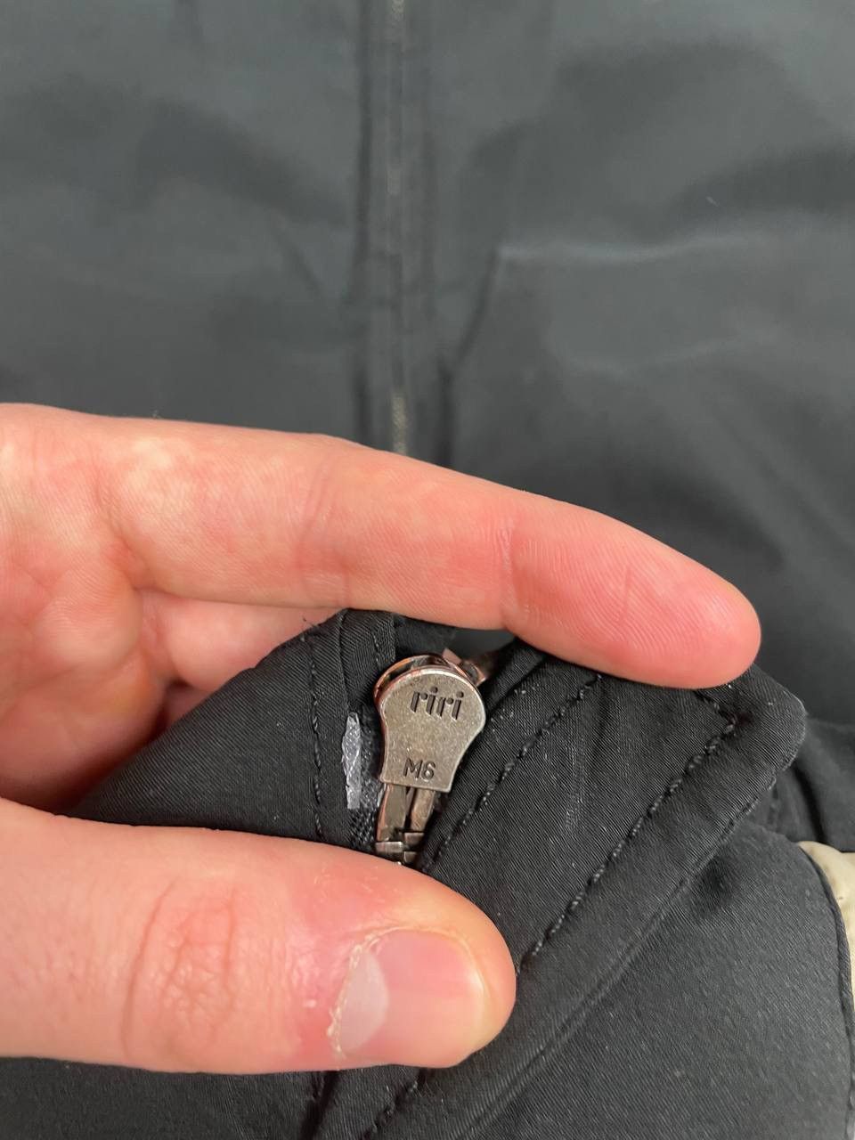 Prada Prada Gore Tex Hooded Nylon Jacket Black Women Size 42 Size M / US 6-8 / IT 42-44 - 3 Thumbnail