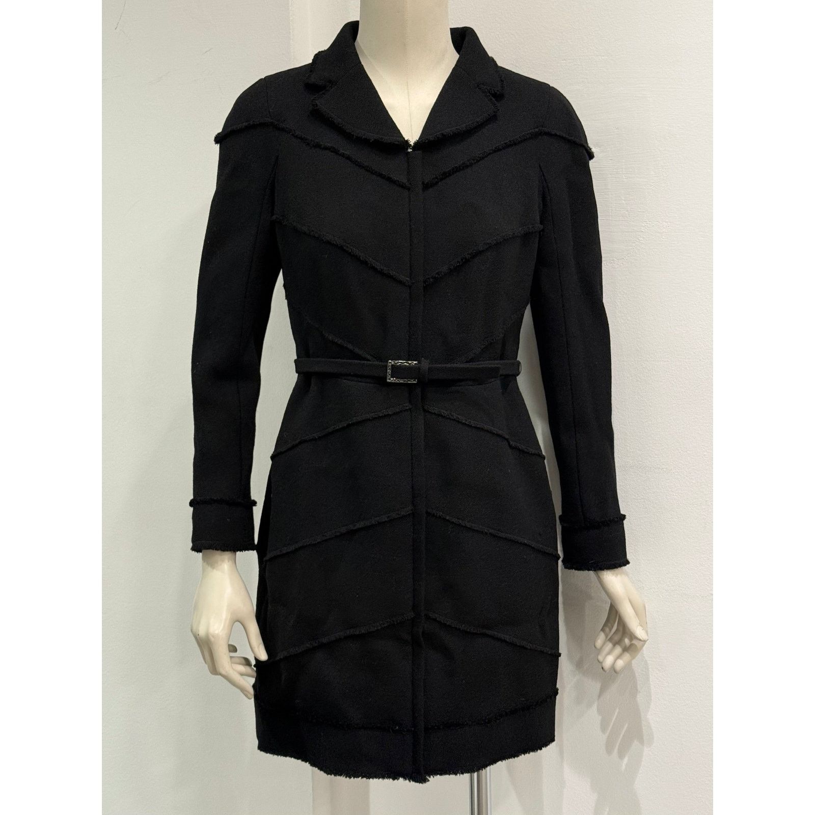 Chanel A/W2007 Chanel structured wool belted coat Size M / US 6-8 / IT 42-44 - 2 Thumbnail