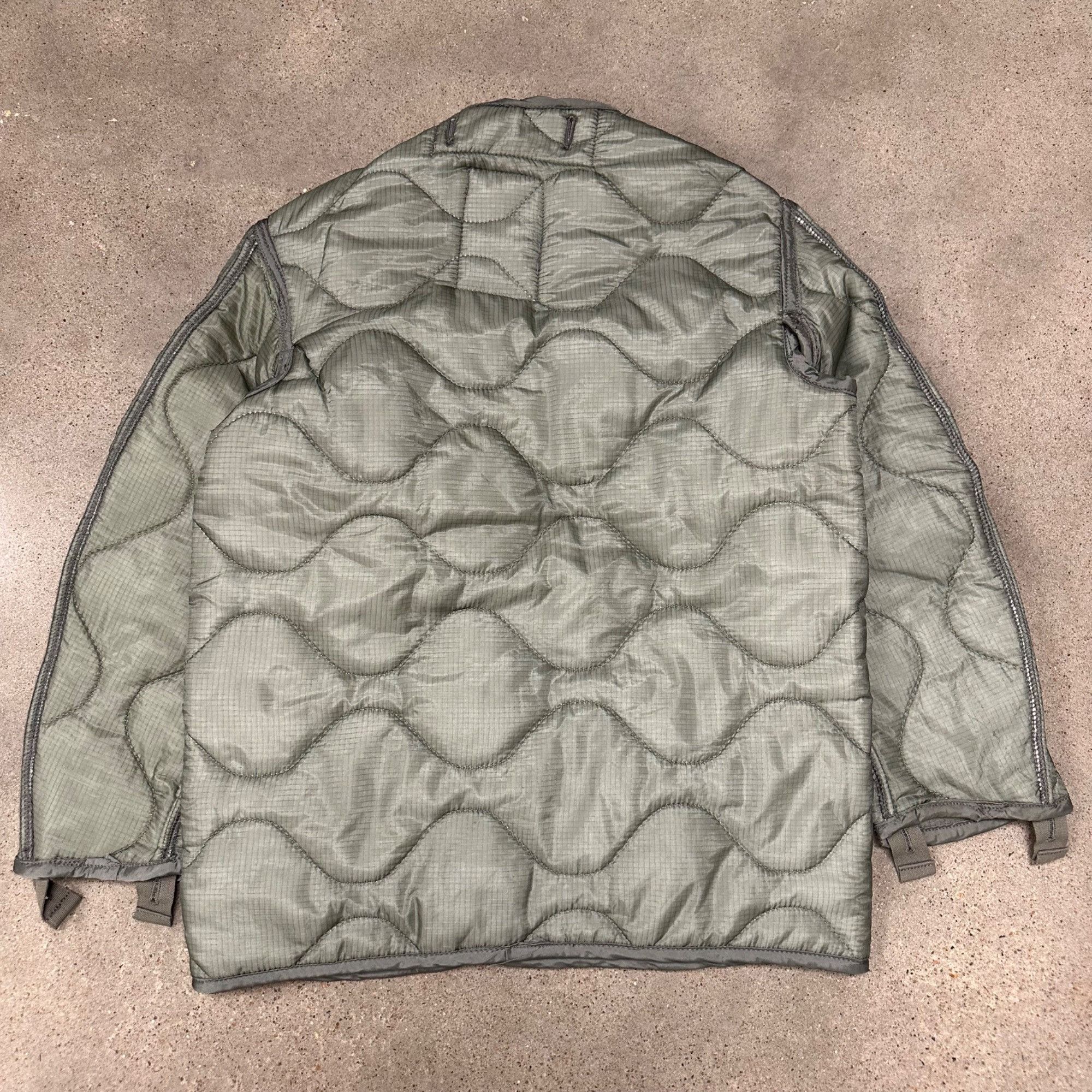 Vintage Vintage New Oldstock Military Liner Quilted Jacket Size US XS / EU 42 / 0 - 3 Thumbnail