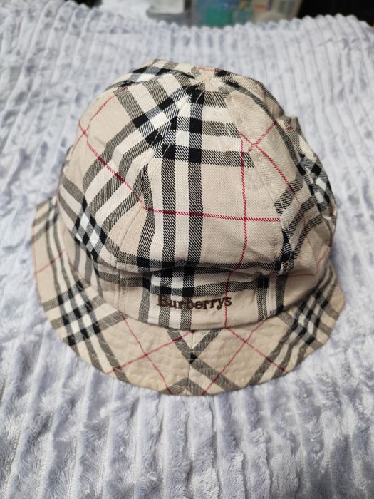 Burberry bucket hat on sale grailed