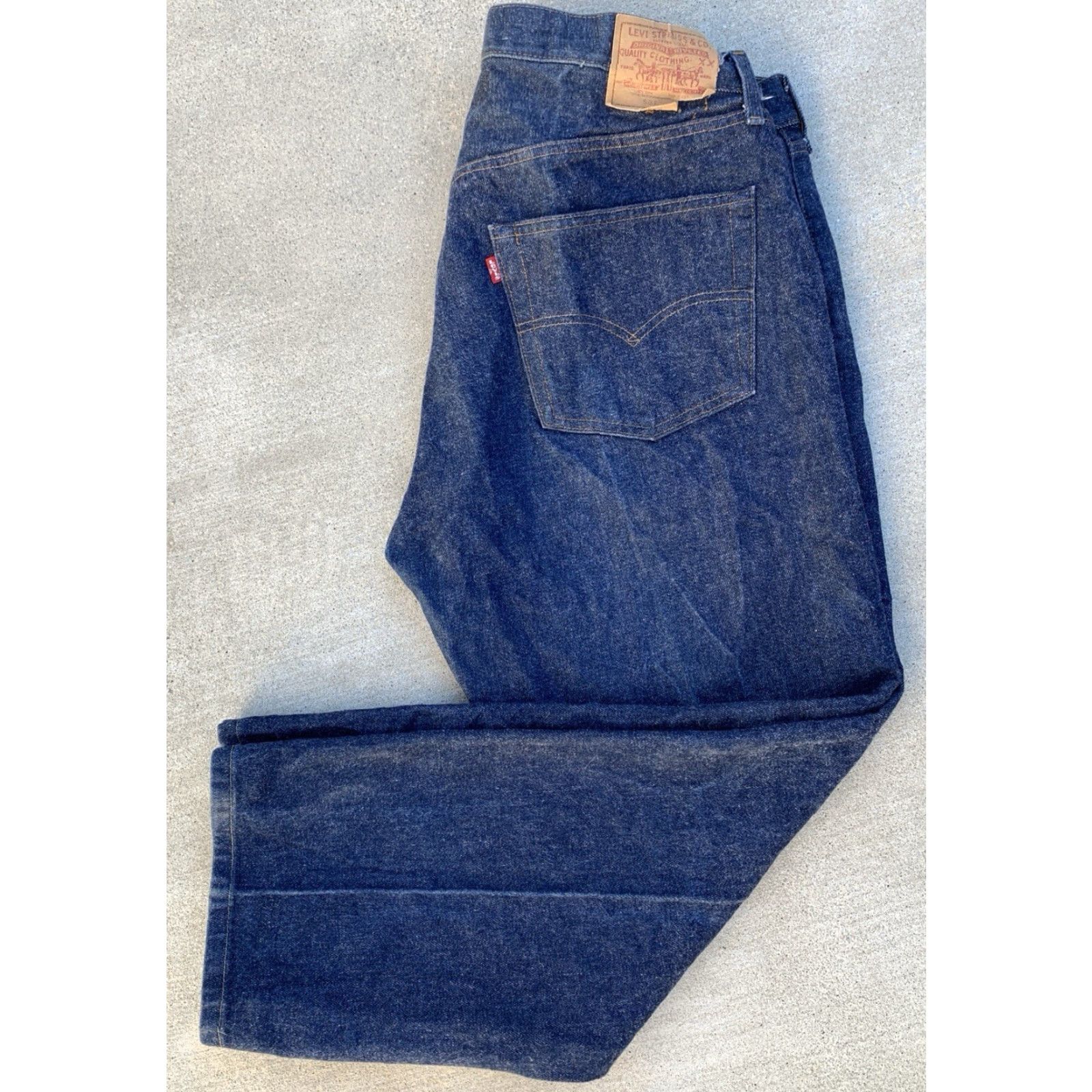 Levi's VINTAGE Levi’s 501 Jeans Made In USA Size 40 Waist 39 Inseam 27.25 Button Fly 100% Cotton Denim Men USA Blue Size US 40 / EU 56 - 7 Thumbnail