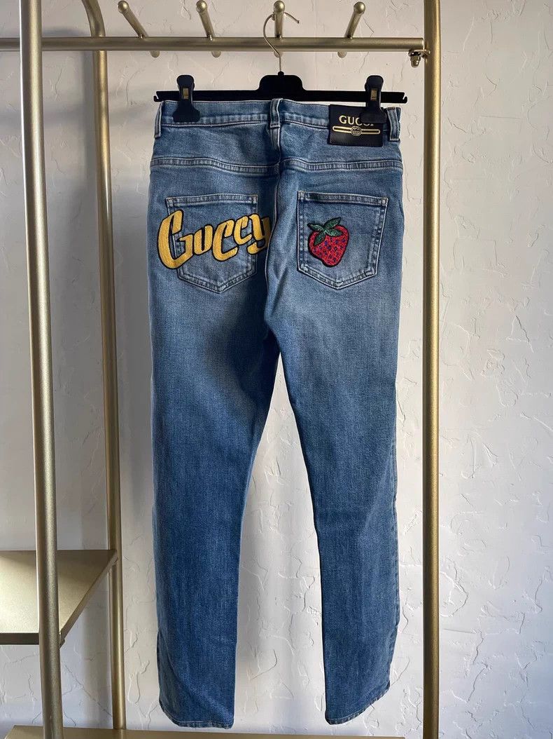 Gucci Gucci Strawberry jeans Size 27" / US 4 / IT 40 - 1 Thumbnail