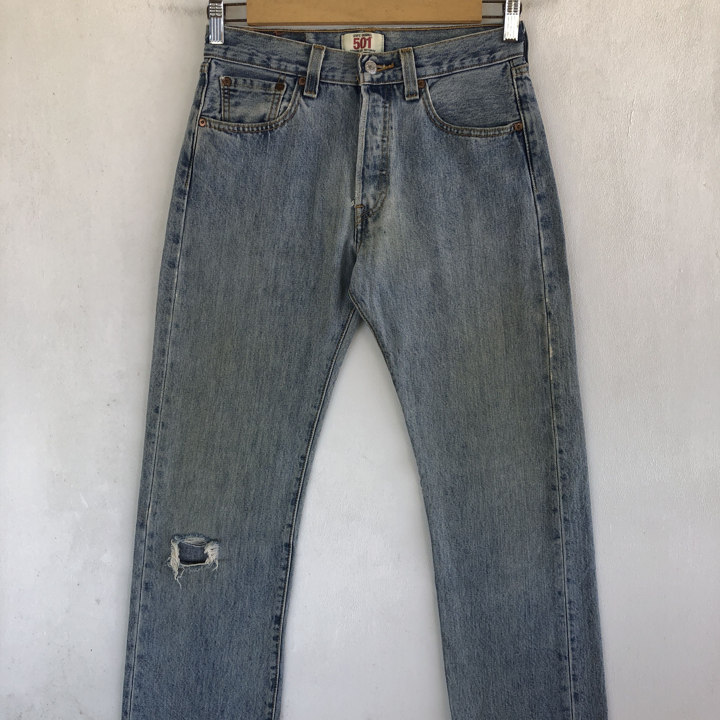Levi's Vintage Distressed Levis 501 Jeans Levi's Light Wash Denim Size 24" / US 00 / IT 34 - 3 Thumbnail