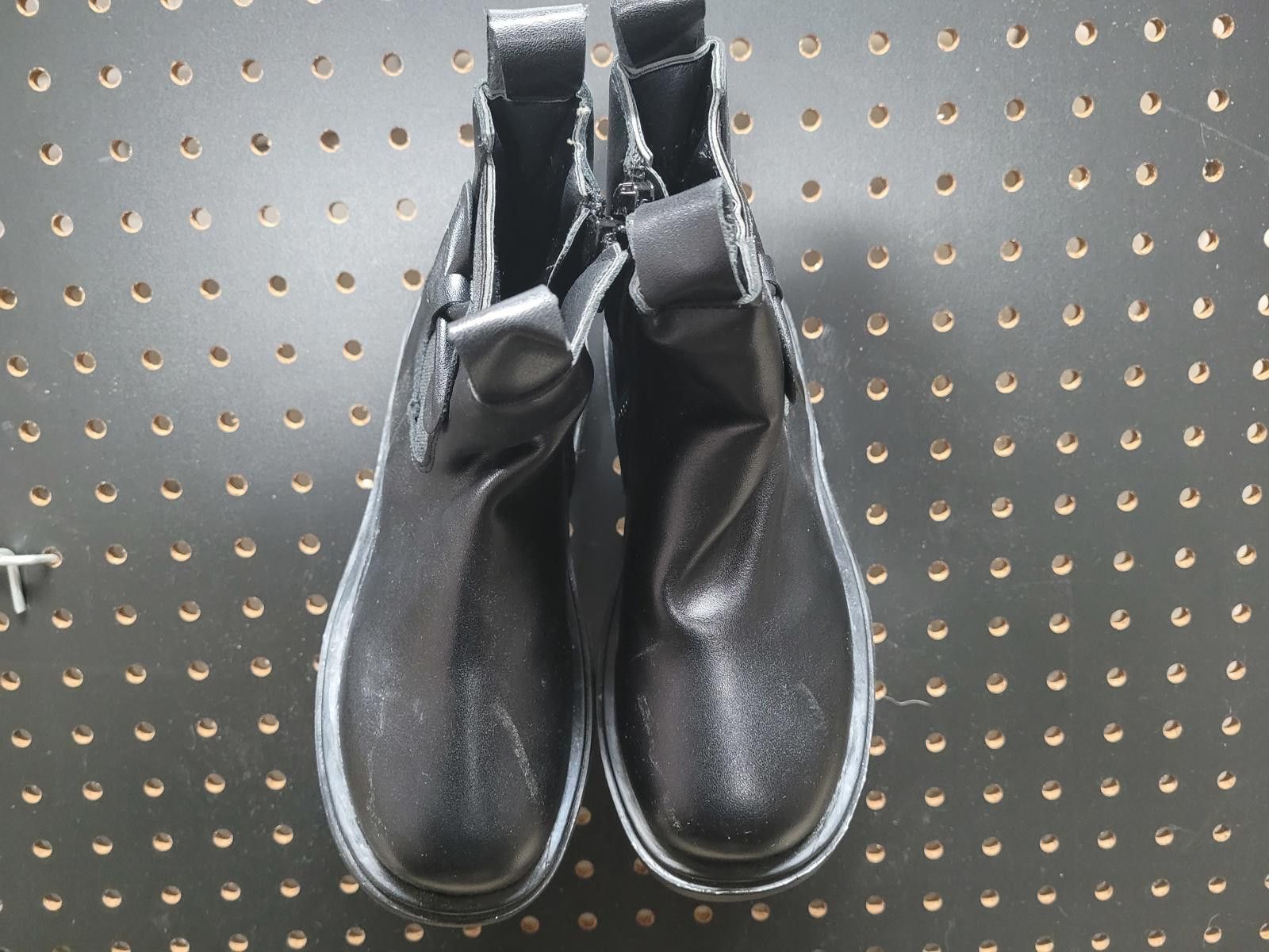 The Unbranded Brand Sleek Black Boots - Grab 'Em Before They're Gone! Size US 4.5 / IT 34.5 - 3 Thumbnail