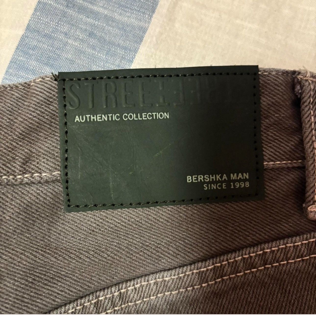 Bershka Baggy bershka denim grey jeans Size US 30 / EU 46 - 4 Thumbnail