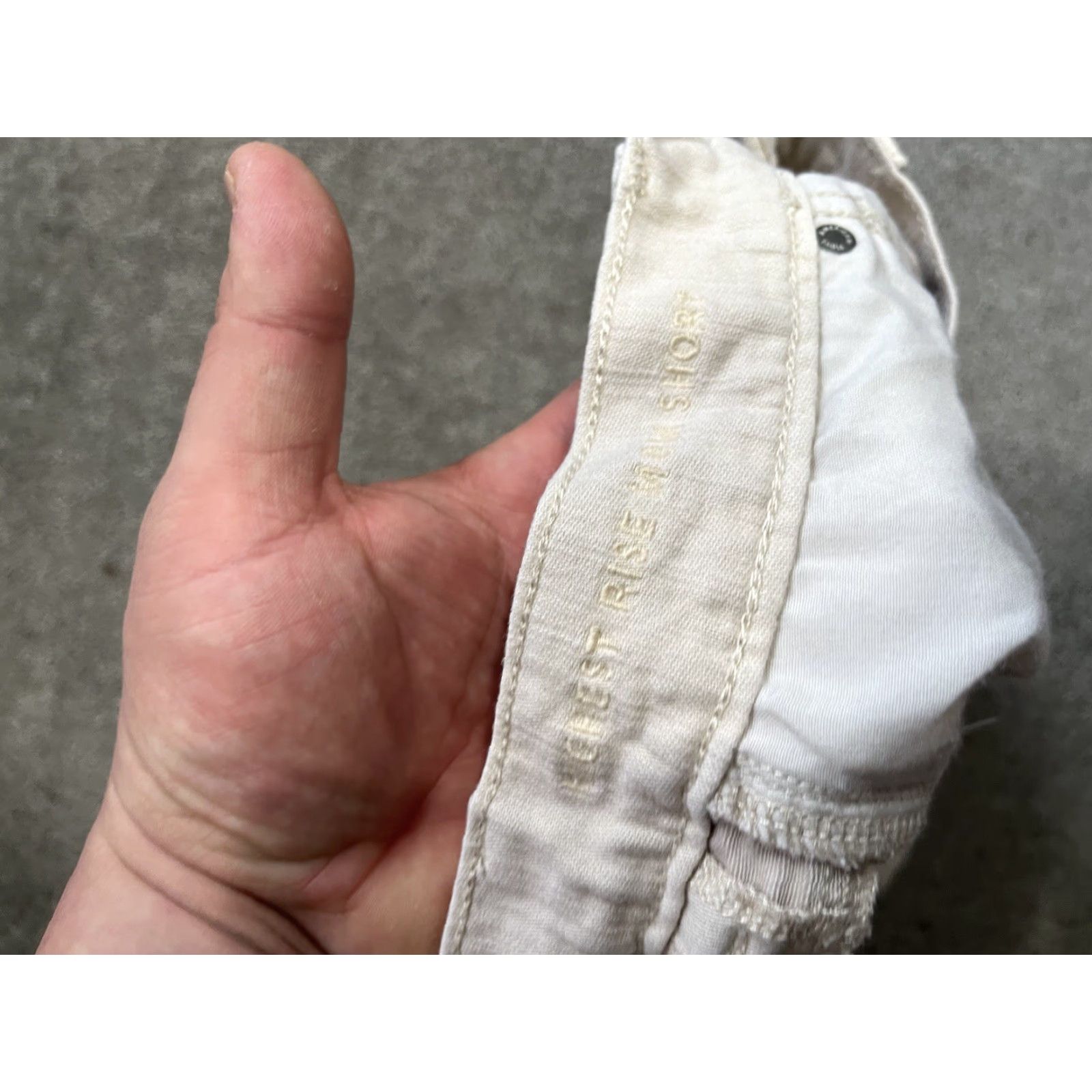 American Eagle Outfitters American Eagle Size 6 Shorts Distressed Jean Shorts Highest Rise Mom Tan Beige Size 28" / US 6 / IT 42 - 5 Thumbnail