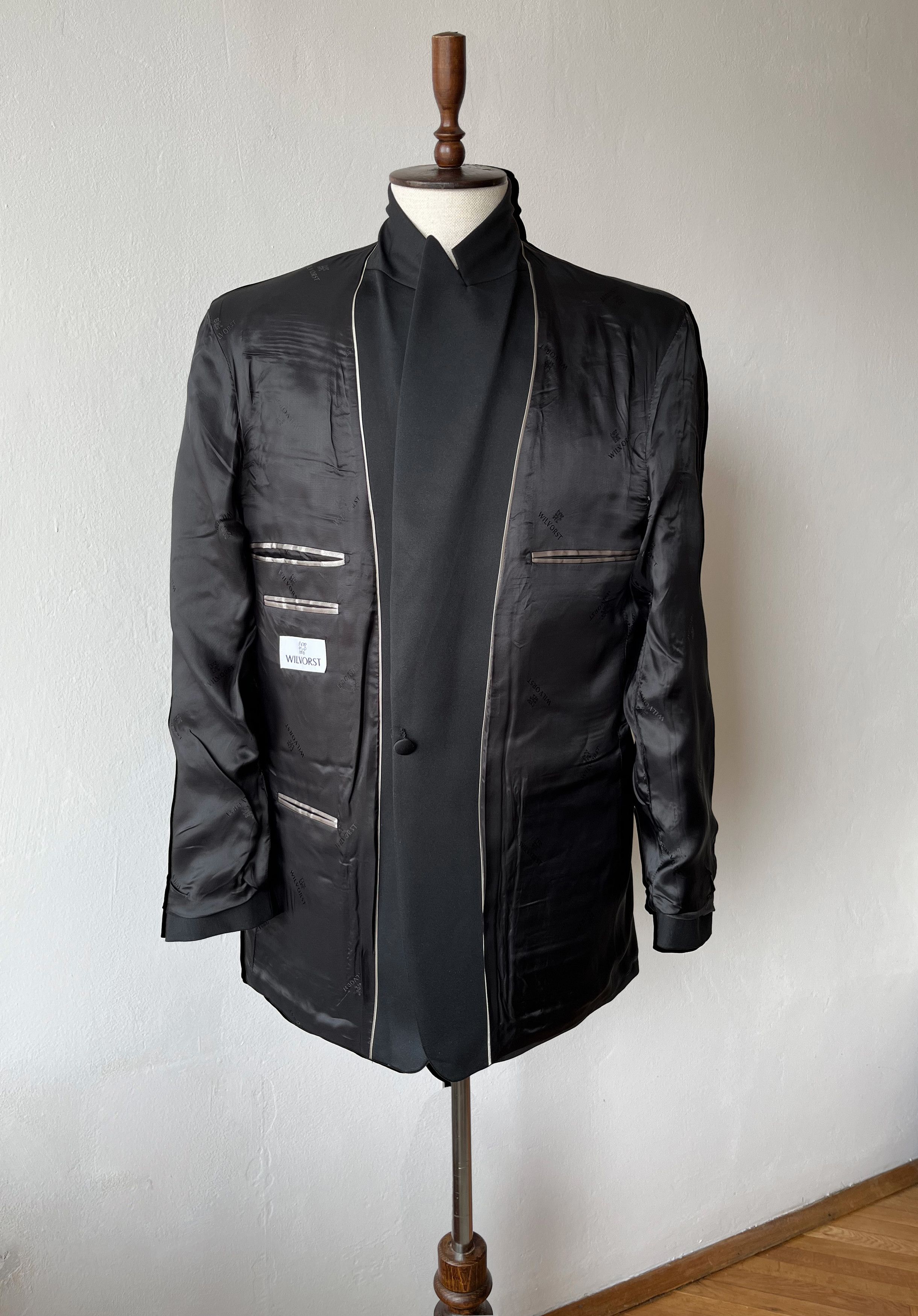 Vintage VINTAGE Anthracite Wool Men's Tuxedo Satin Peak Lapels Size 44L - 5 Thumbnail