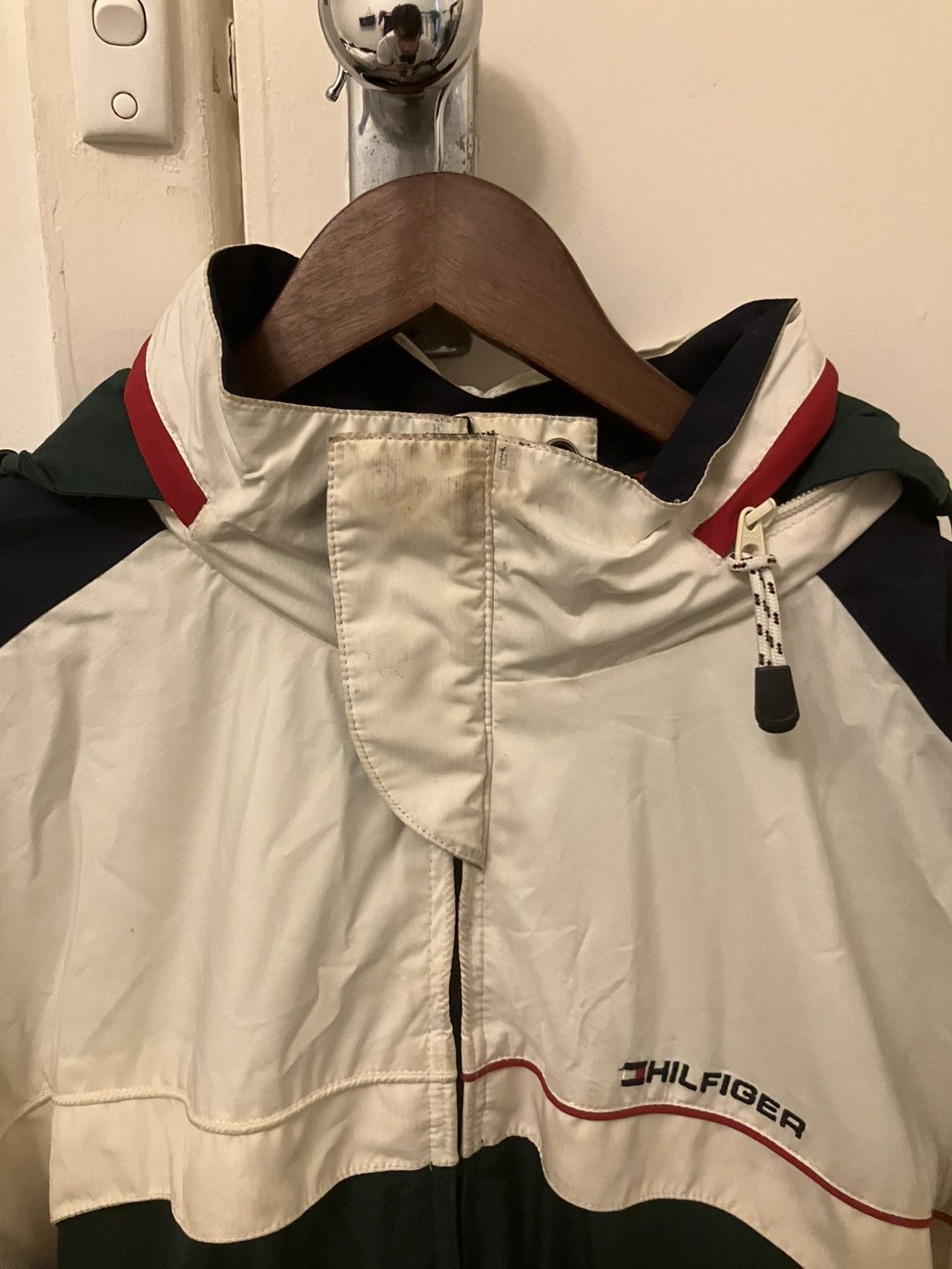 Tommy Hilfiger Tommy Hilfiger reversible windbreaker Size US L / EU 52-54 / 3 - 4 Thumbnail