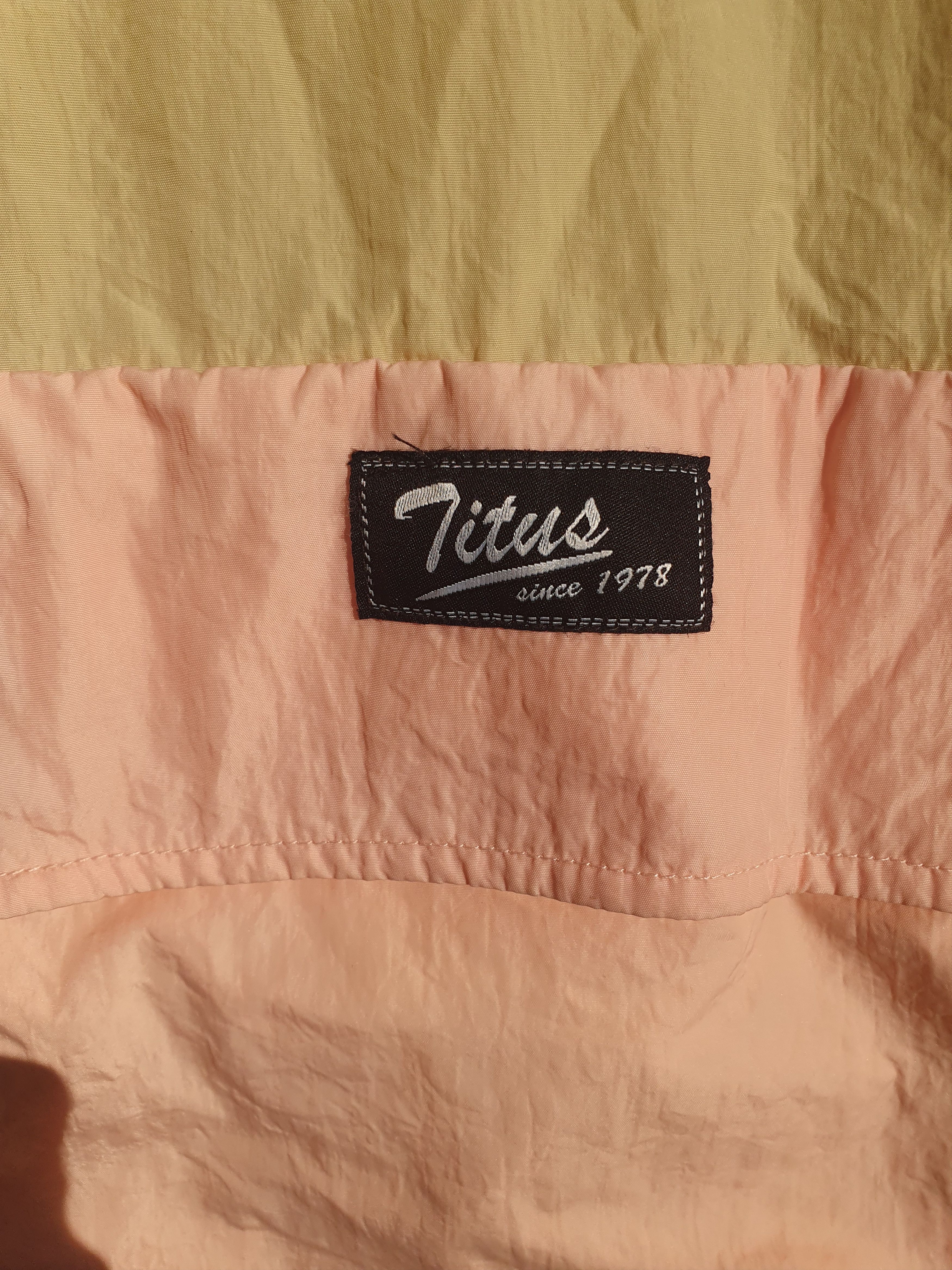 Other Titus Skateboard Windbreaker Anorak Pullover Jacket sz L Size US L / EU 52-54 / 3 - 6 Thumbnail