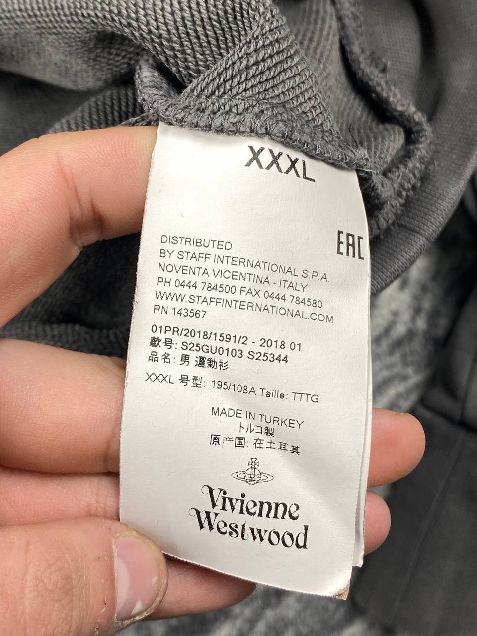 Vivienne Westwood Vivienne Westwood Sweatshirt Orb Logo Size US XXL / EU 58 / 5 - 6 Thumbnail